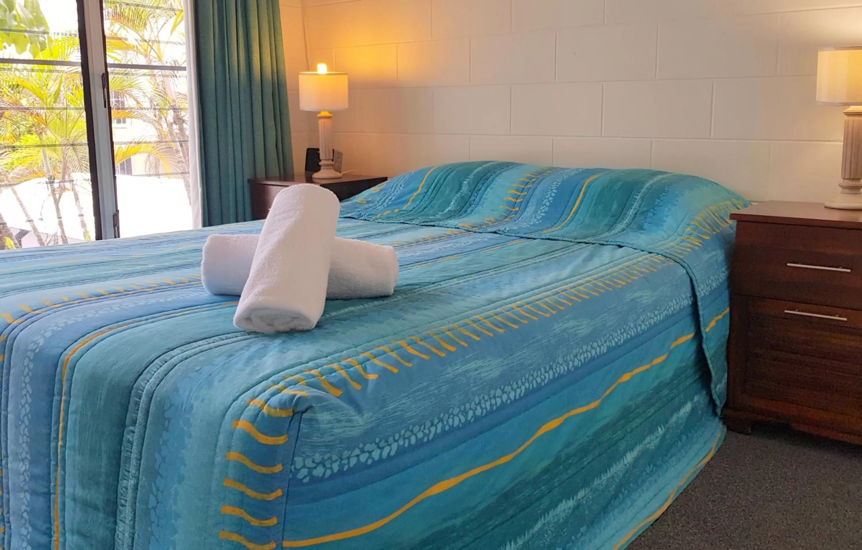 Bedroom, Bed in Mango Tree Holiday Apartments