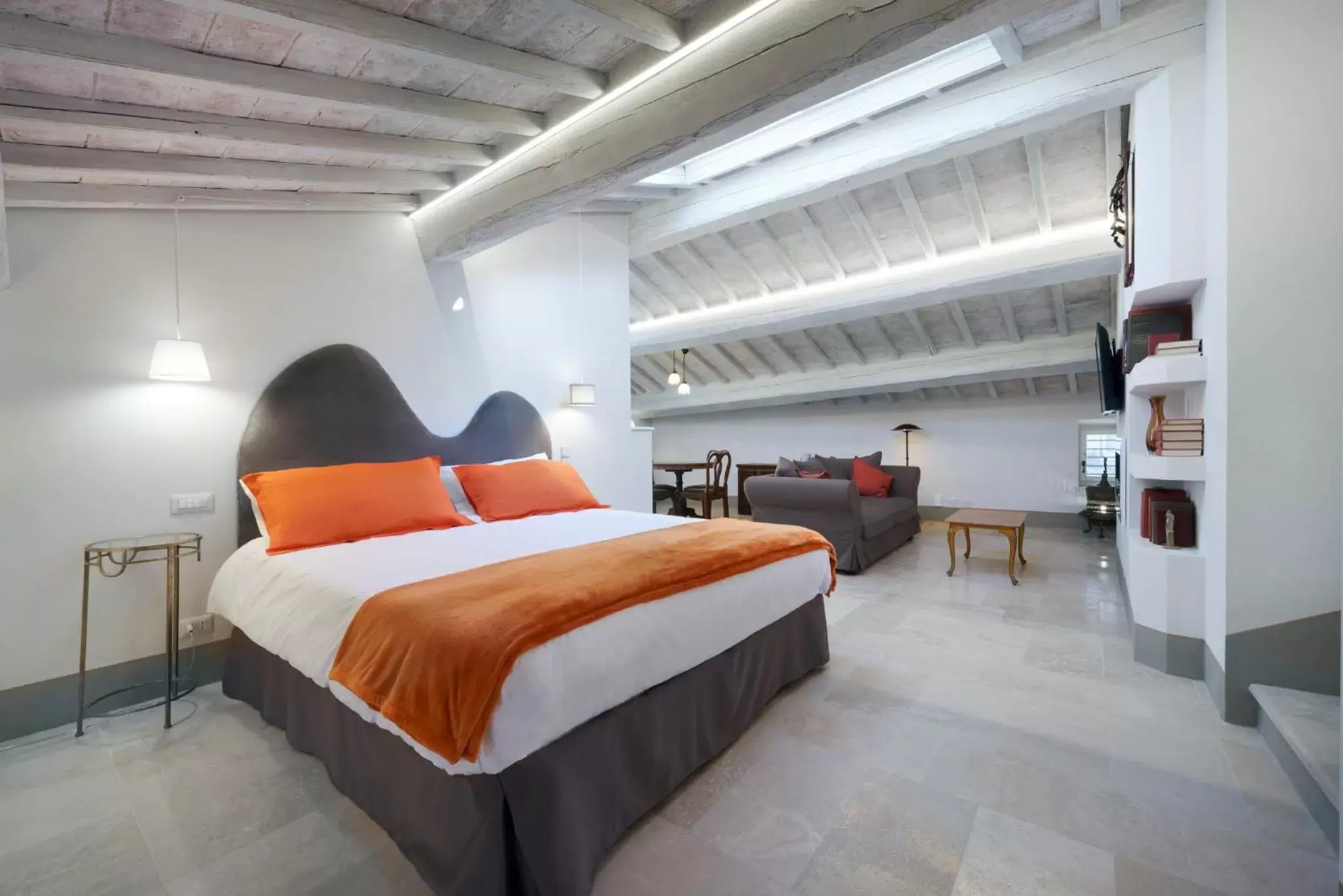 Deluxe King Room in Palazzo Pio III - Residenza d'epoca Deluxe King Room in Palazzo Pio III - Residenza d'epoca