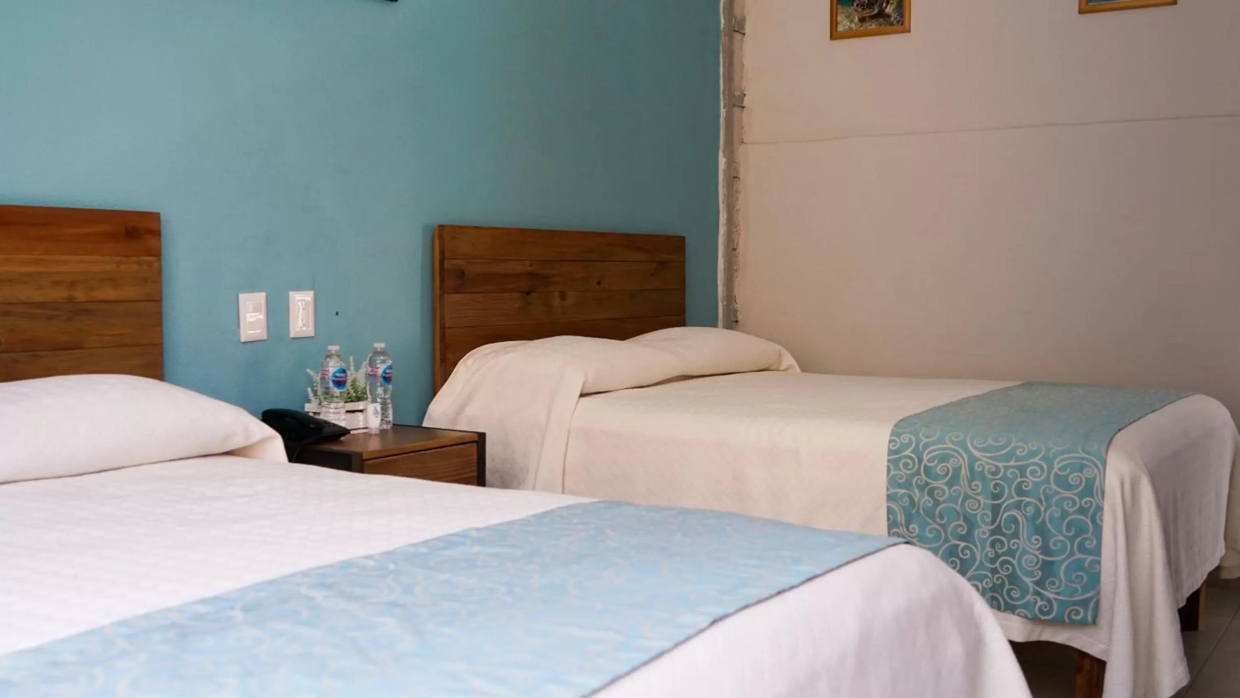 Bed in Acapulco Amor