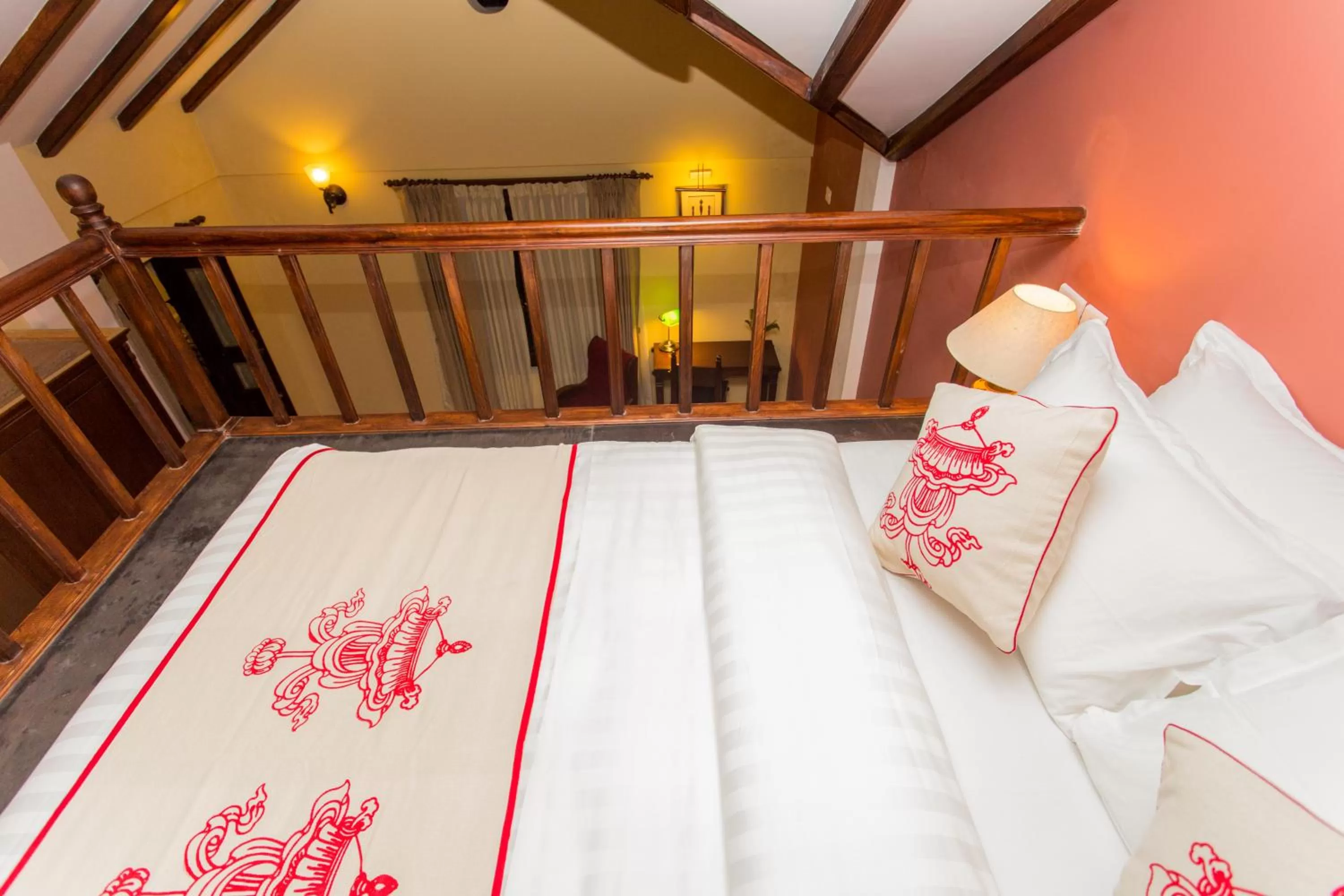 Bathroom, Bed in Baber Mahal Vilas - The Heritage Hotel