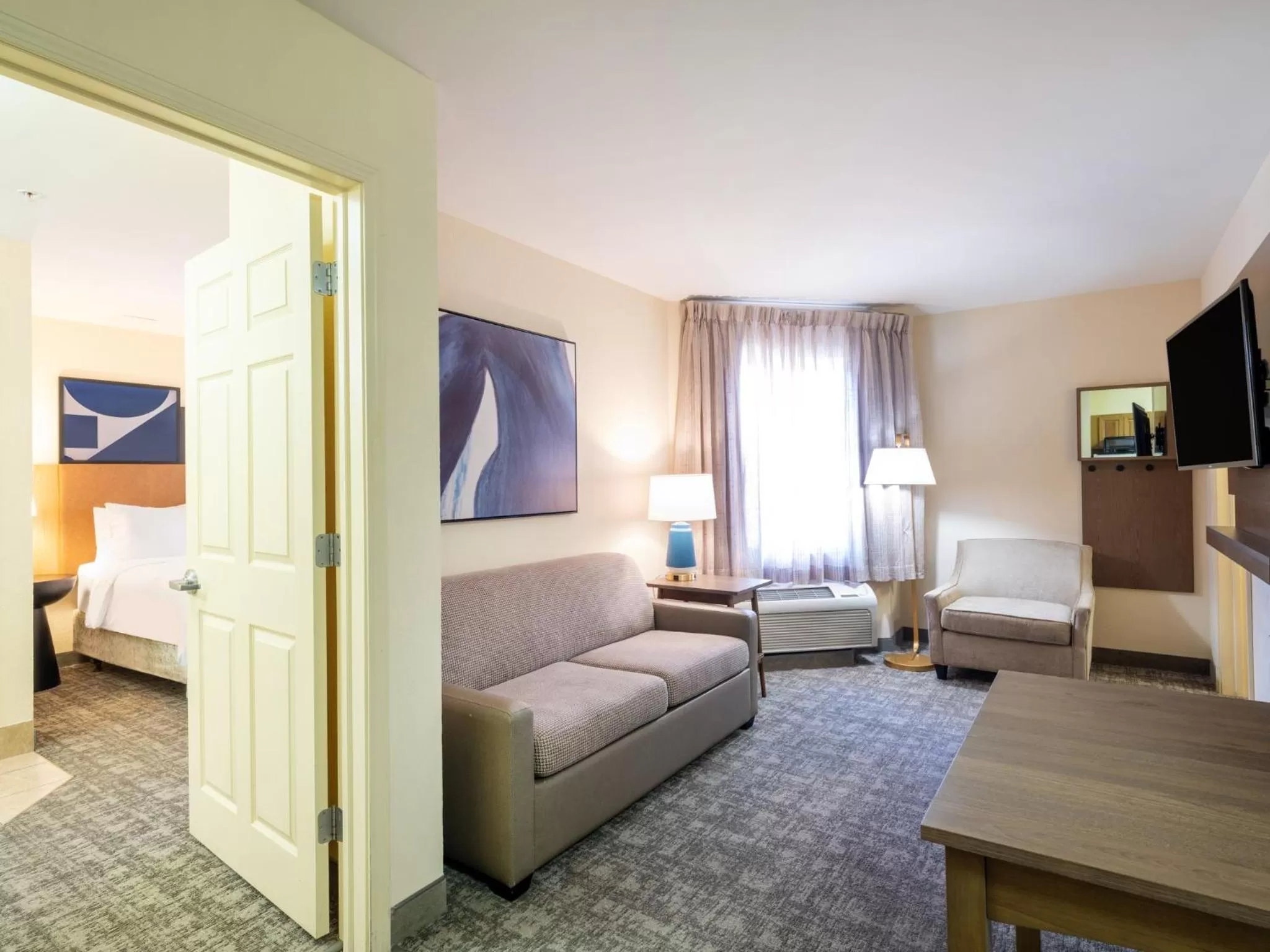 Photo of the whole room, Bed in Staybridge Suites Milwaukee Airport South by IHG