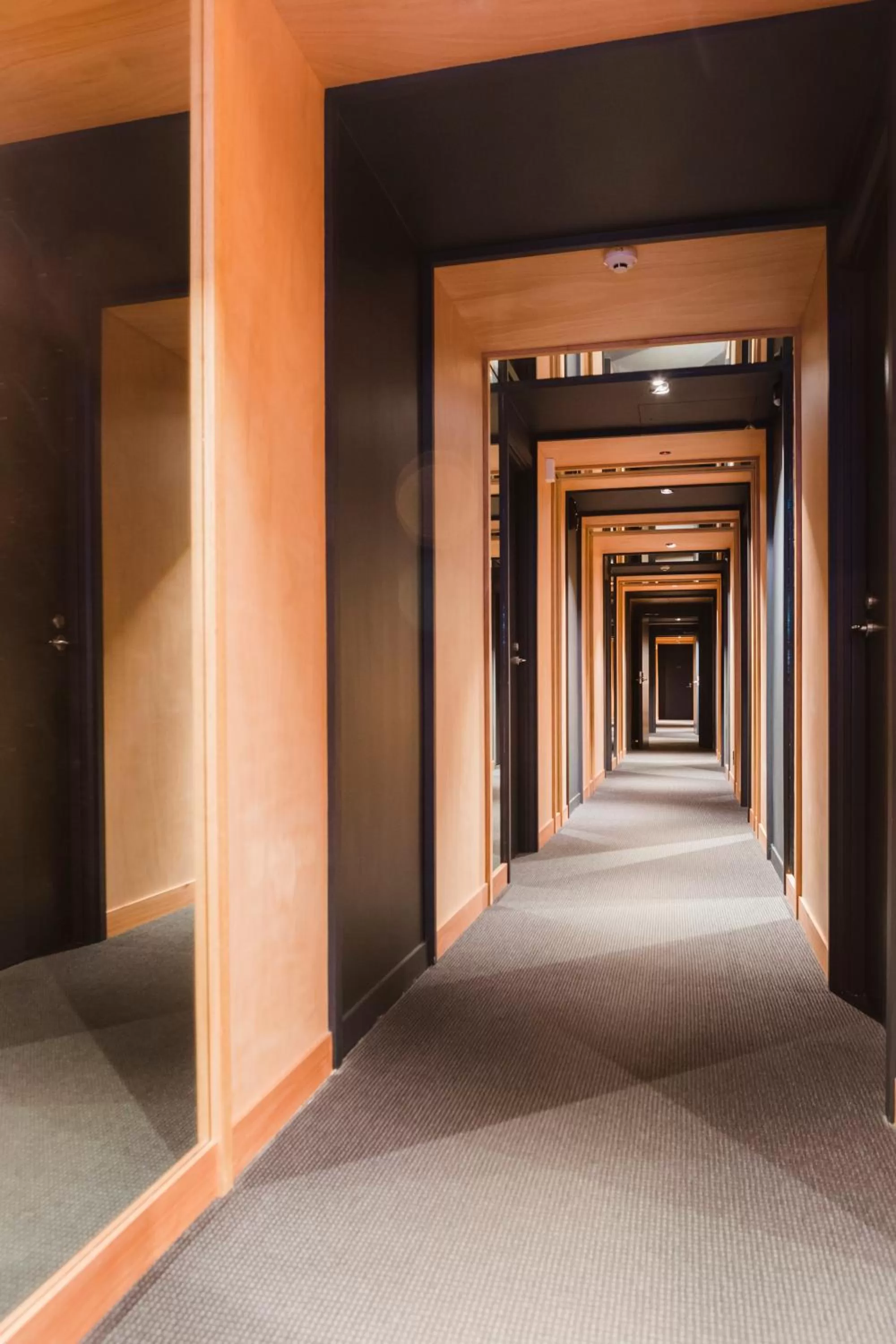 Facade/entrance in Gilmer Apartment Hotel