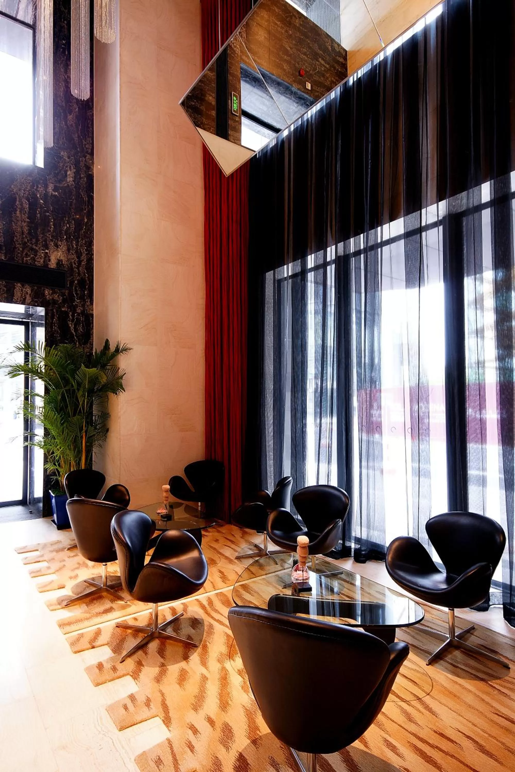 Lobby or reception in Modena by Fraser Putuo Shanghai