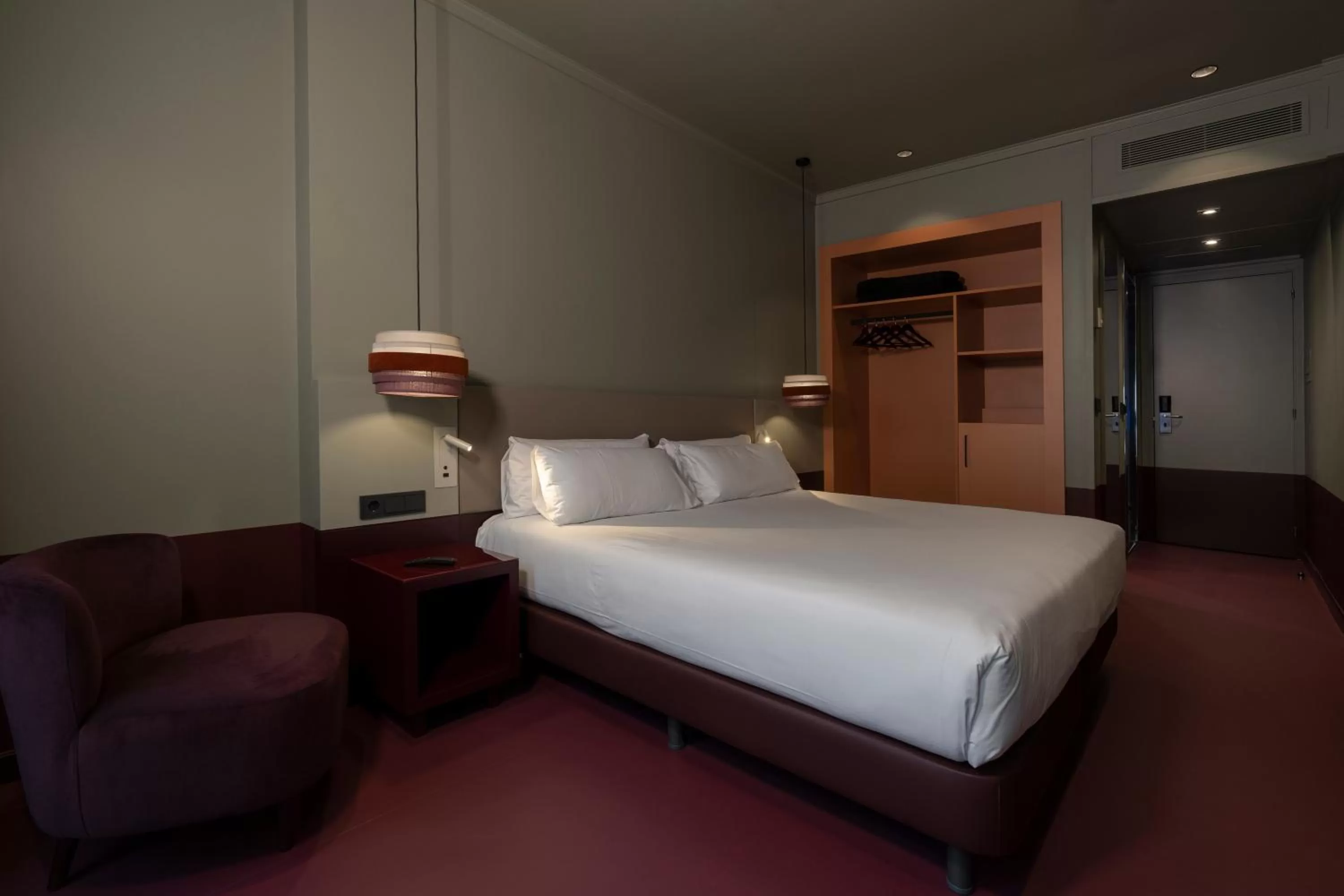 Superior Double or Twin Room with Terrace in chic&basic Reding