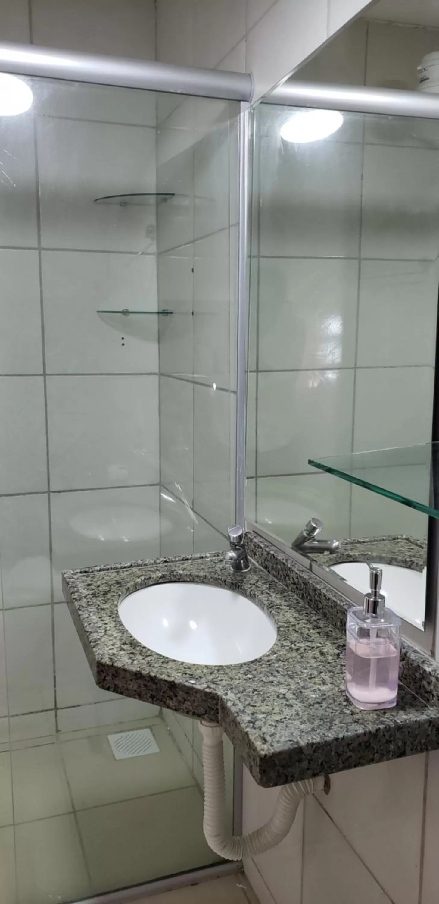 Bathroom in LIVE IN FORTALEZA HOTEL