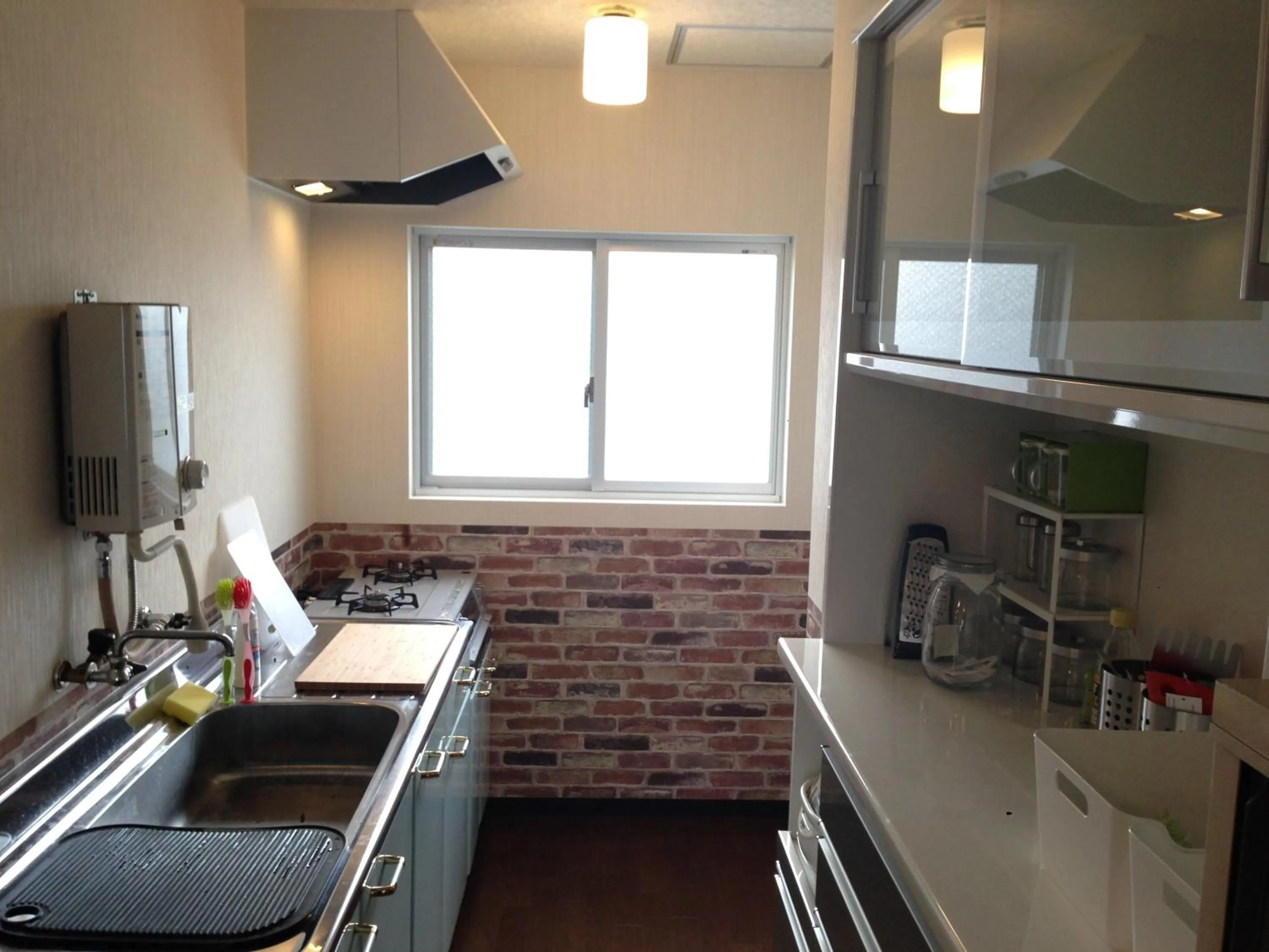 Kitchen or kitchenette in Fukuoka Guesthouse Little Asia Kokura