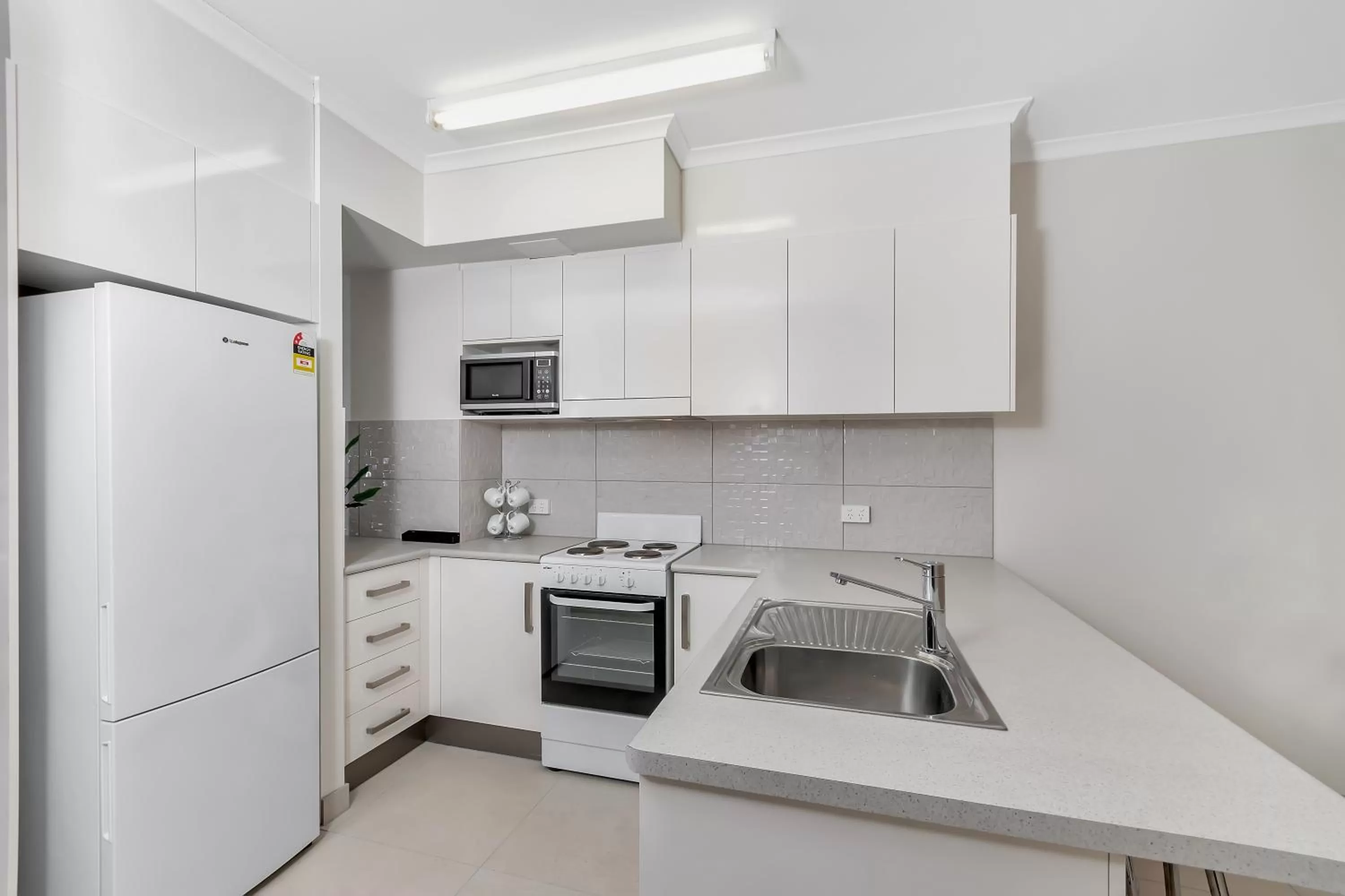Kitchen or kitchenette, Kitchen/Kitchenette in TiTree Village Holiday Apartments