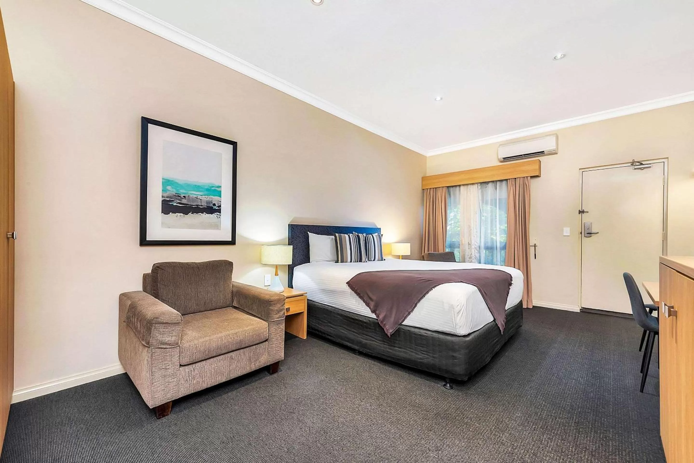 Bedroom, Bed in Comfort Inn & Suites Sombrero