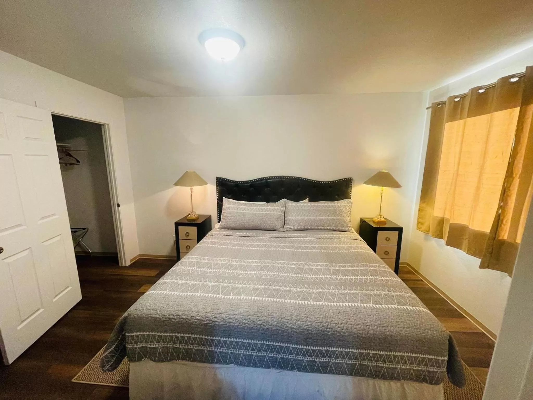 Bed in Riverfront Lodging