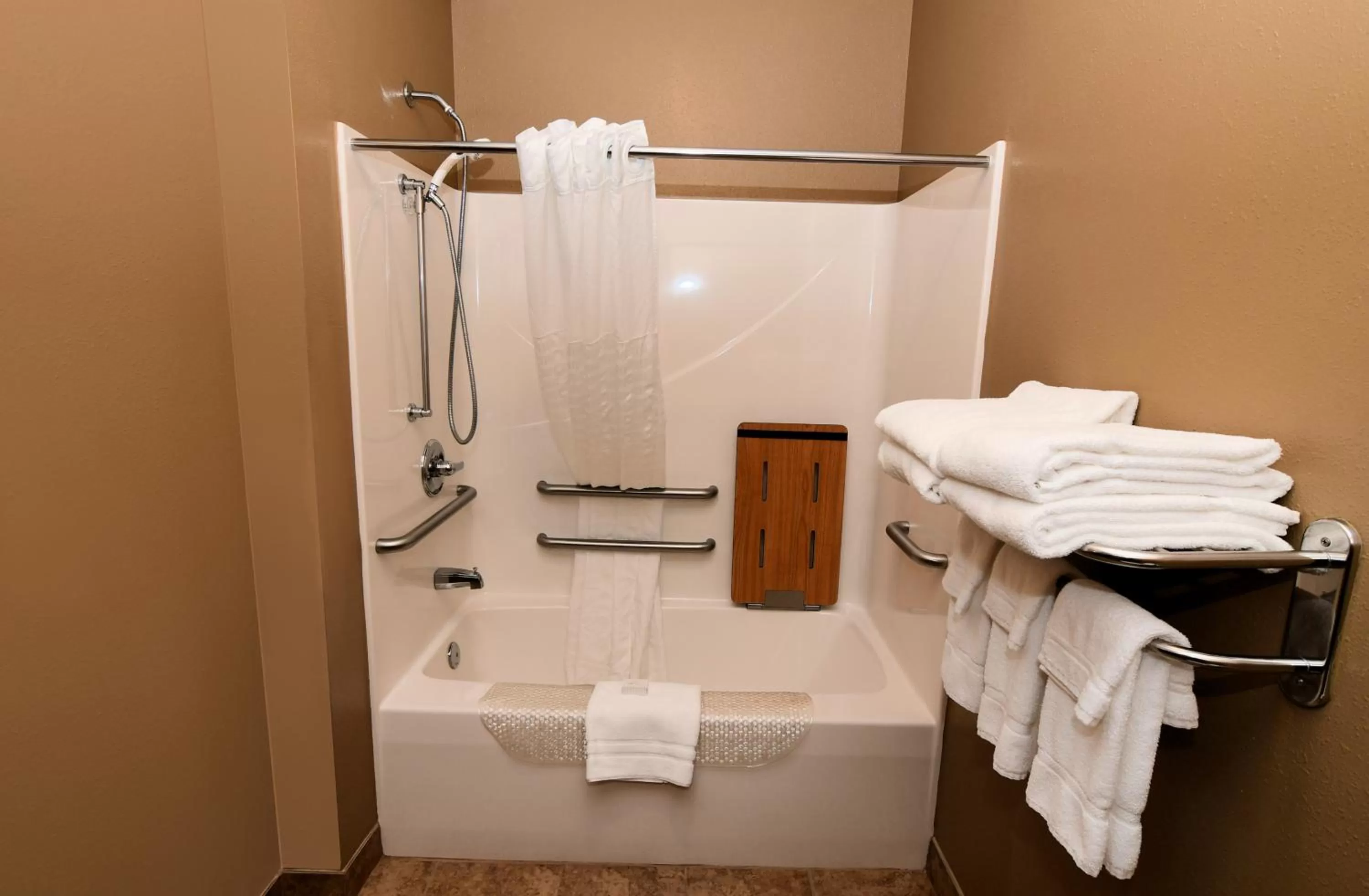 Bathroom in Cobblestone Inn & Suites - Denison | Majestic Hills