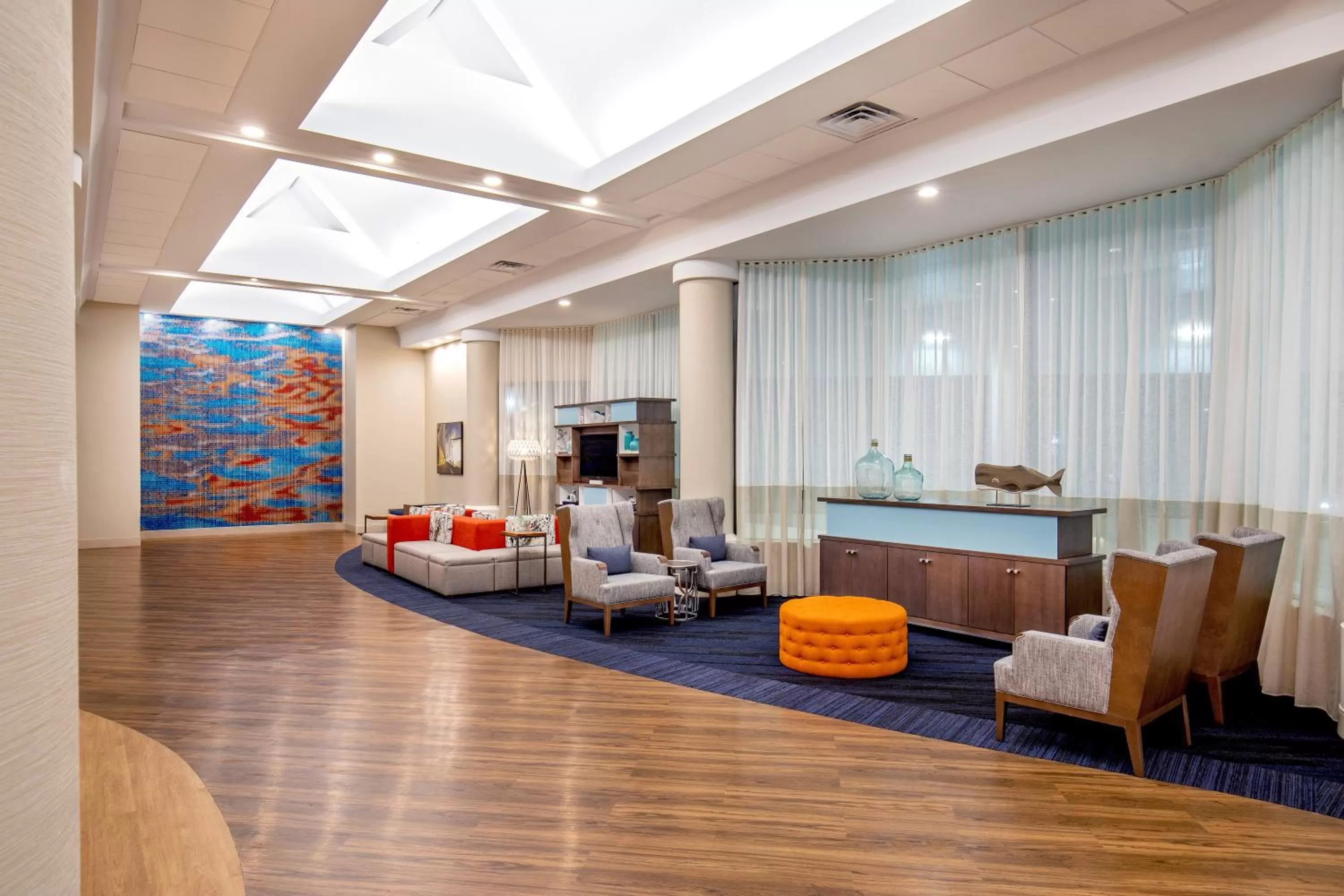 Property building in Holiday Inn Newport News - Hampton by IHG