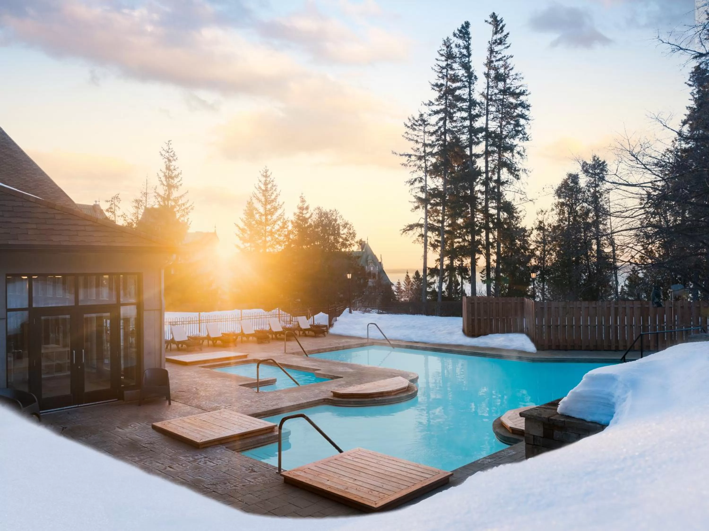 Pool view in Fairmont Le Manoir Richelieu