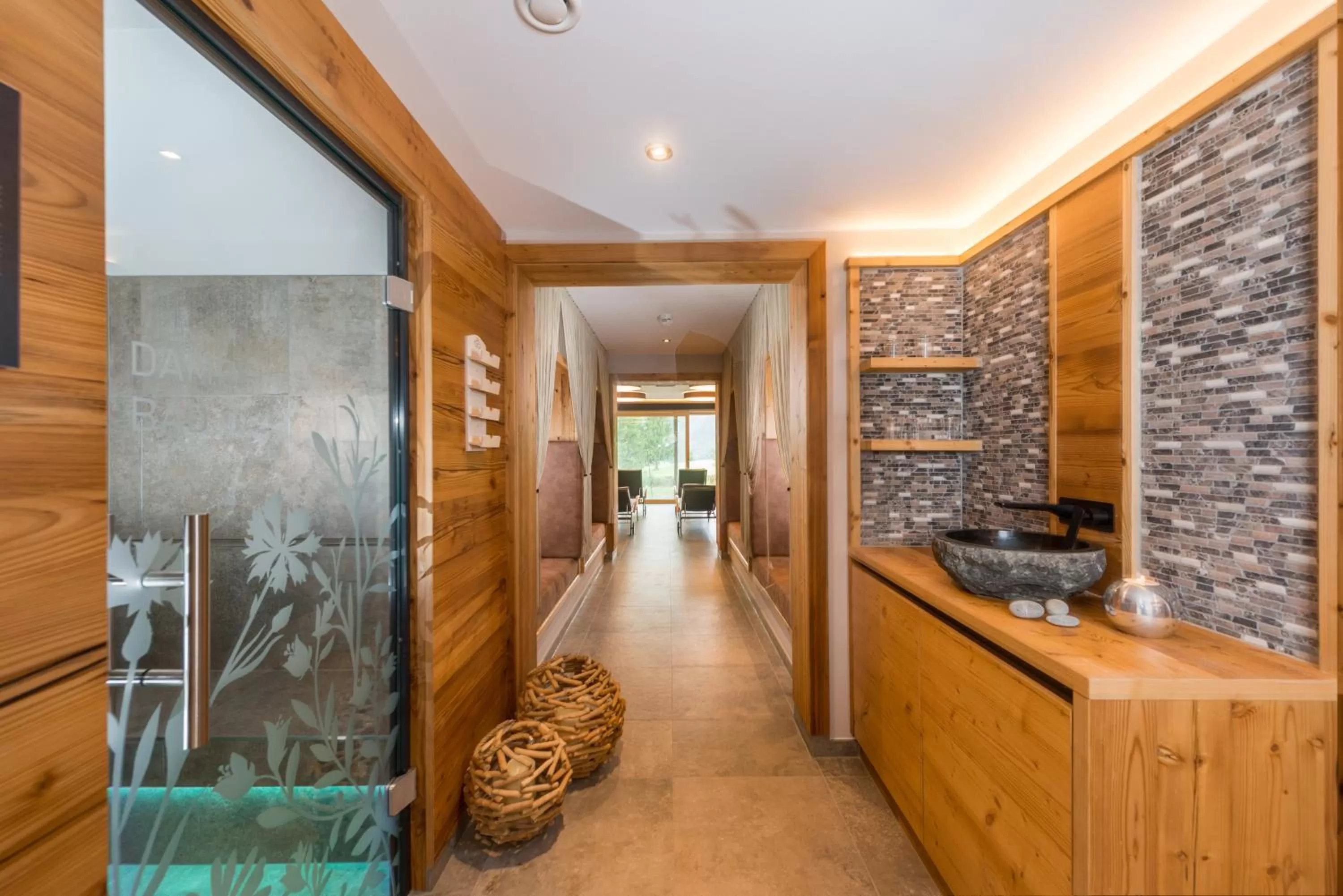 Massage, Lobby/Reception in Apart & Suiten Hotel WEIDEN