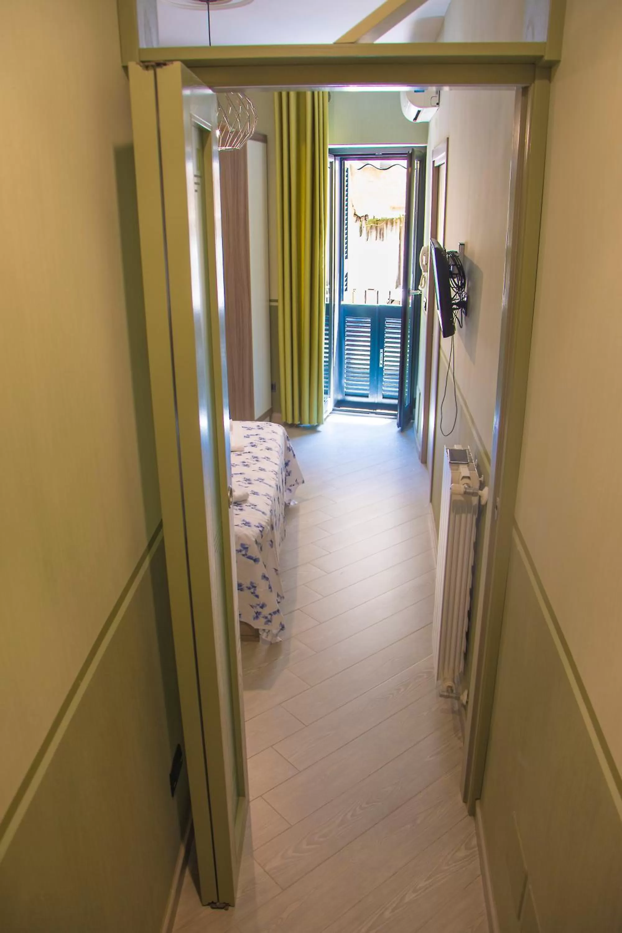 Balcony/Terrace in Alma Megaris