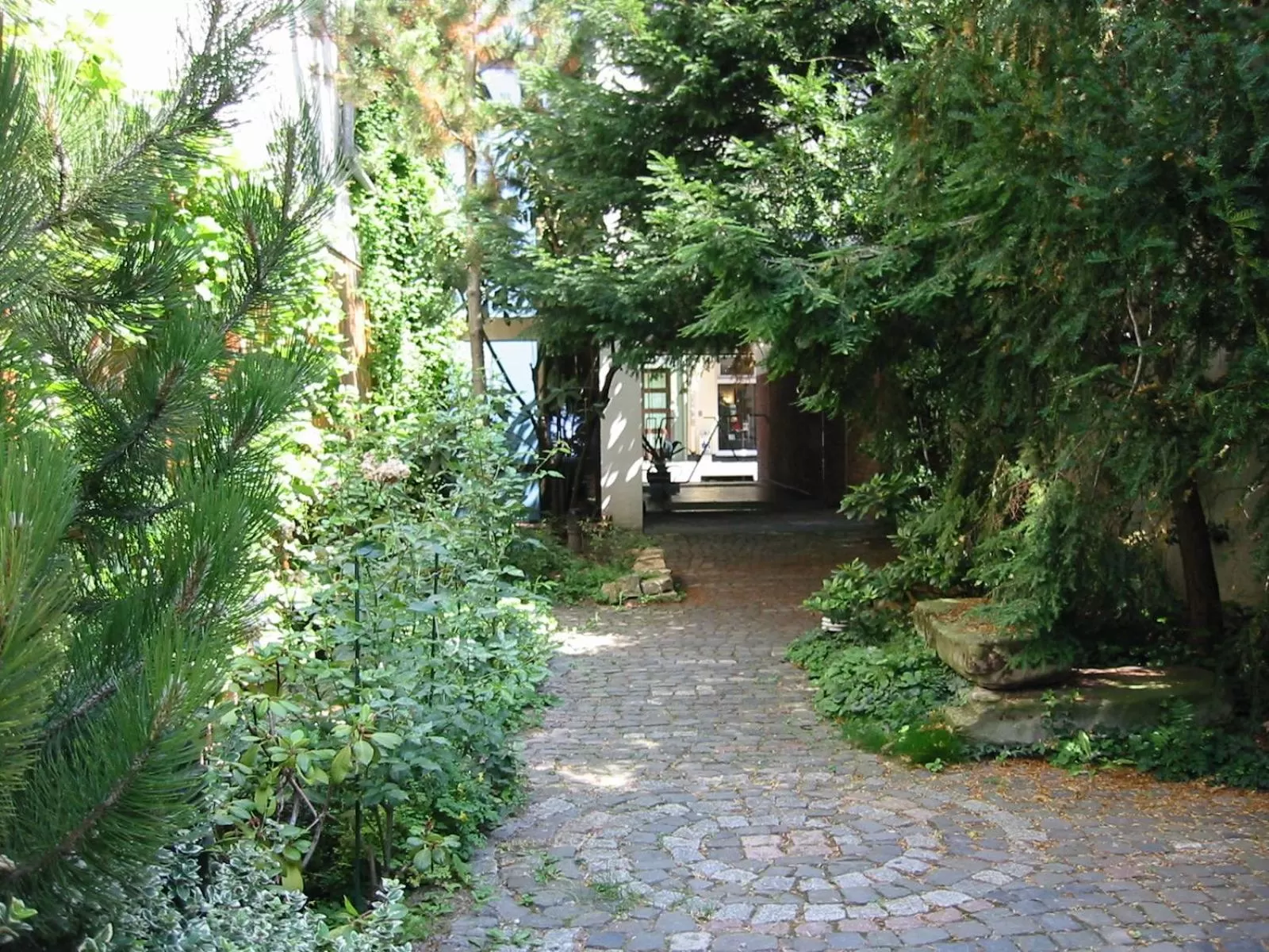 Day in Hotel Central