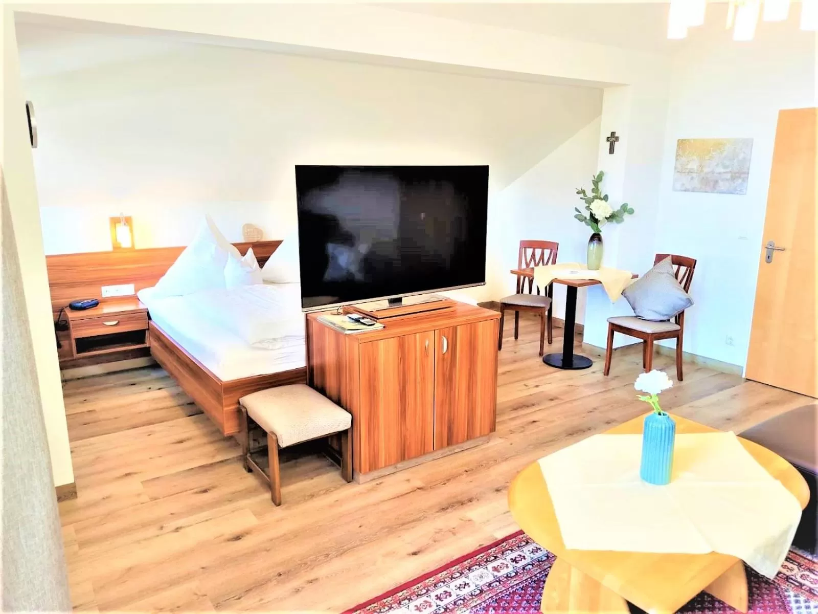 TV/Entertainment Center in Appartement-Haus Blumenhof