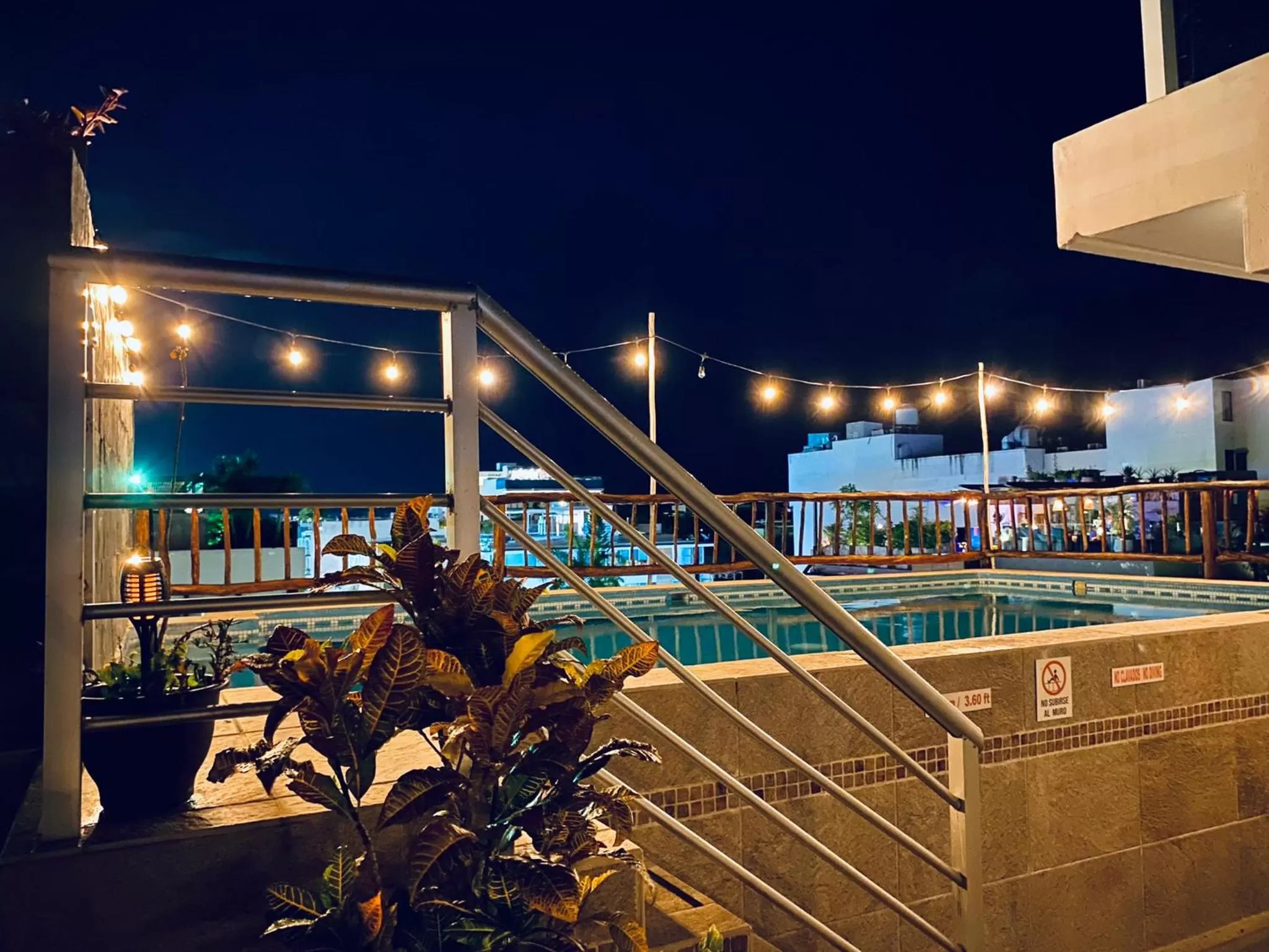 Swimming pool in Hotel Boutique Rato 10