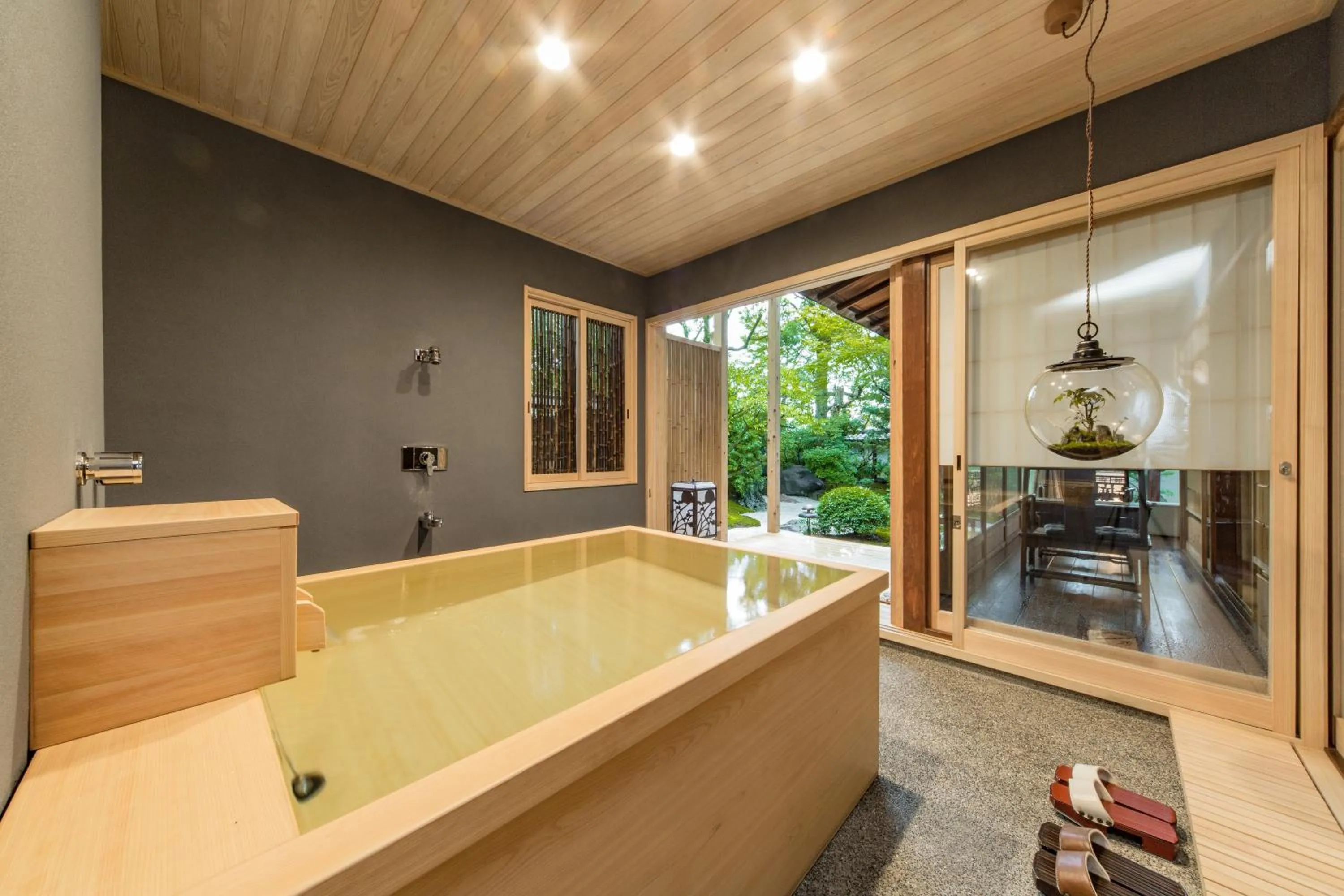 Spa and wellness centre/facilities in Kyoto Nanzenji Ryokan Yachiyo Established in 1915