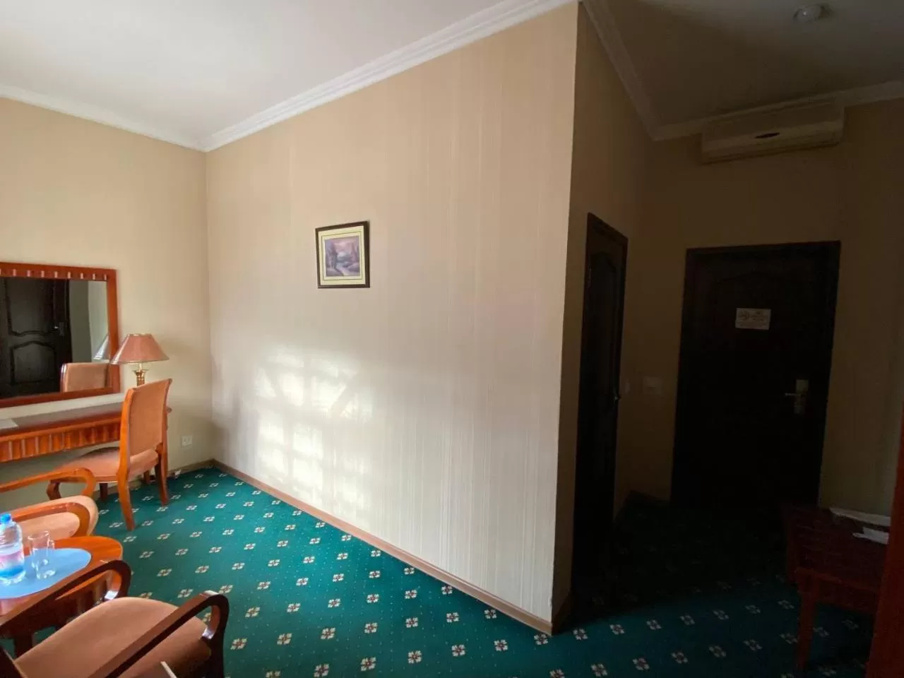 Living room, TV/Entertainment Center in Deluxe SPA-Hotel