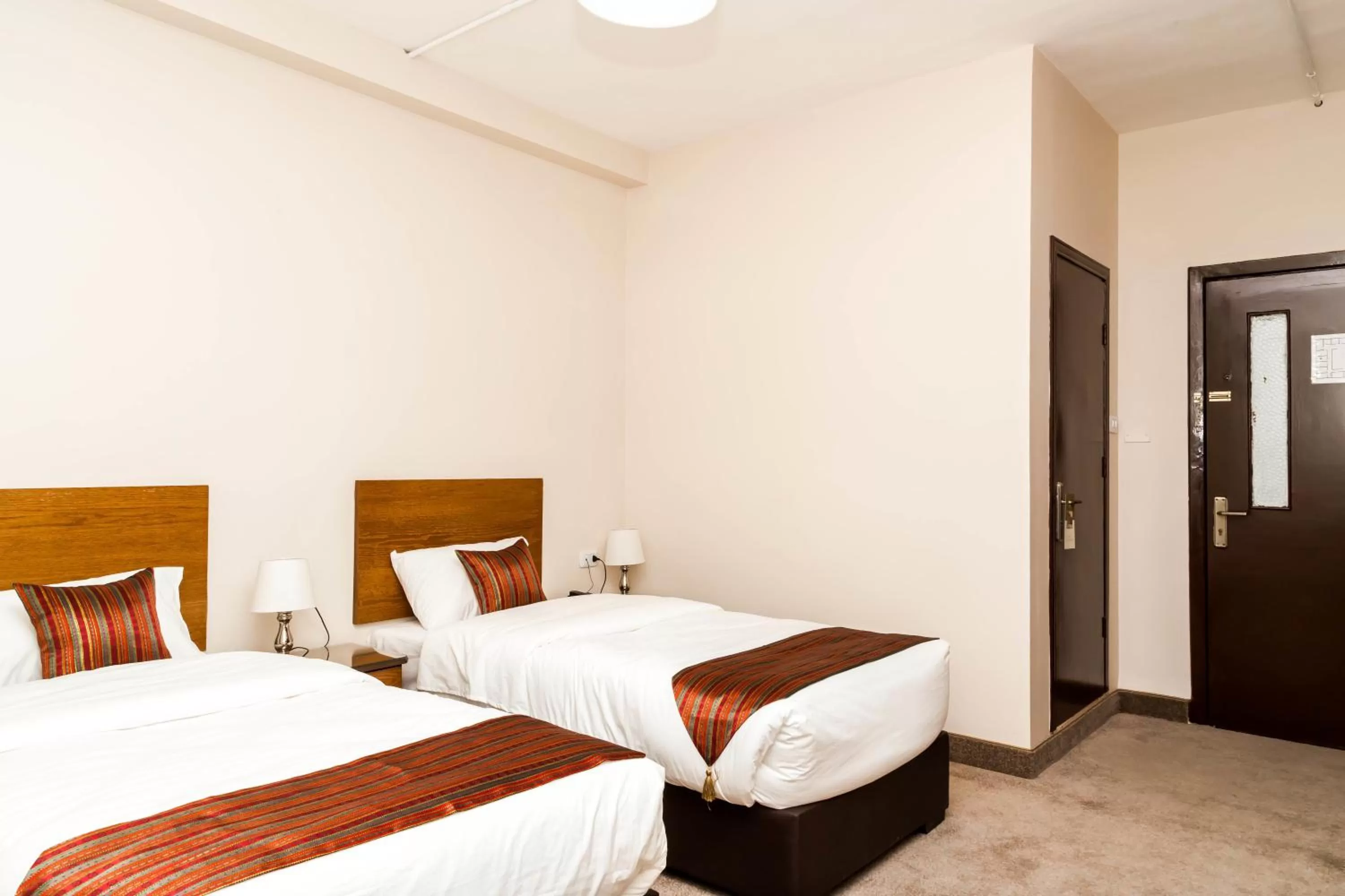 Photo of the whole room, Bed in Antika Amman Hotel