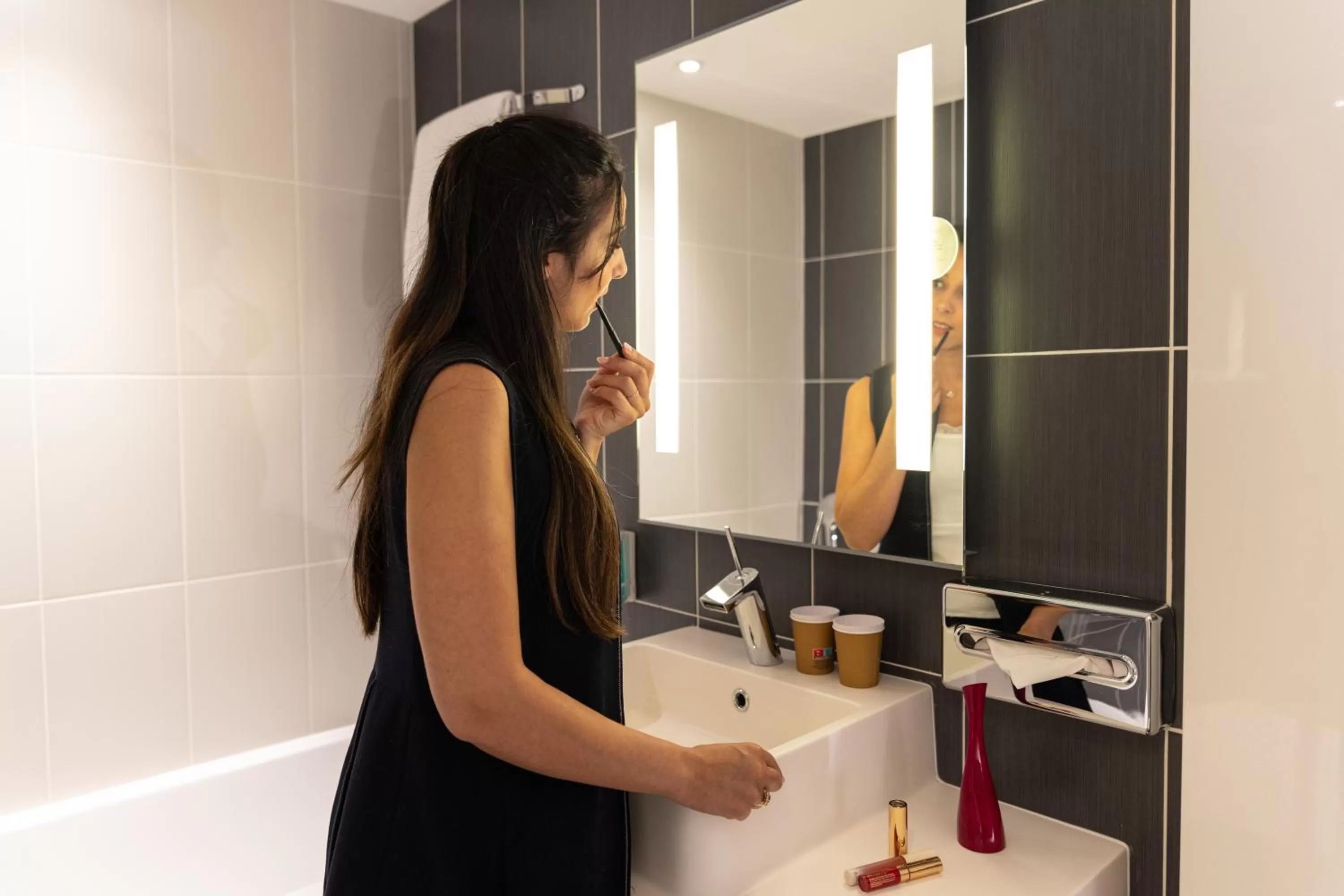 Bathroom in Novotel Suites Paris Expo Porte de Versailles