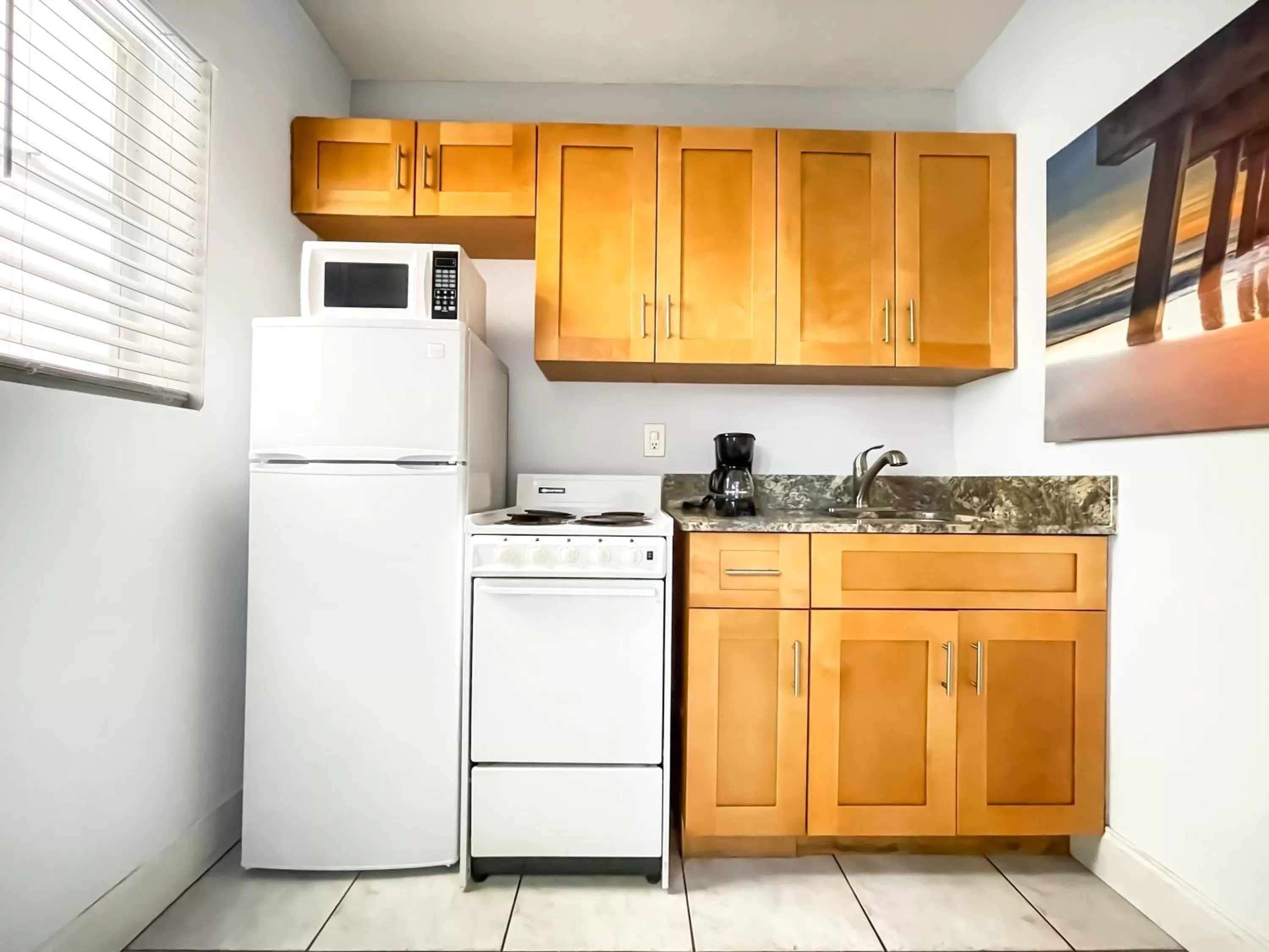 kitchen, Kitchen/Kitchenette in The Swan