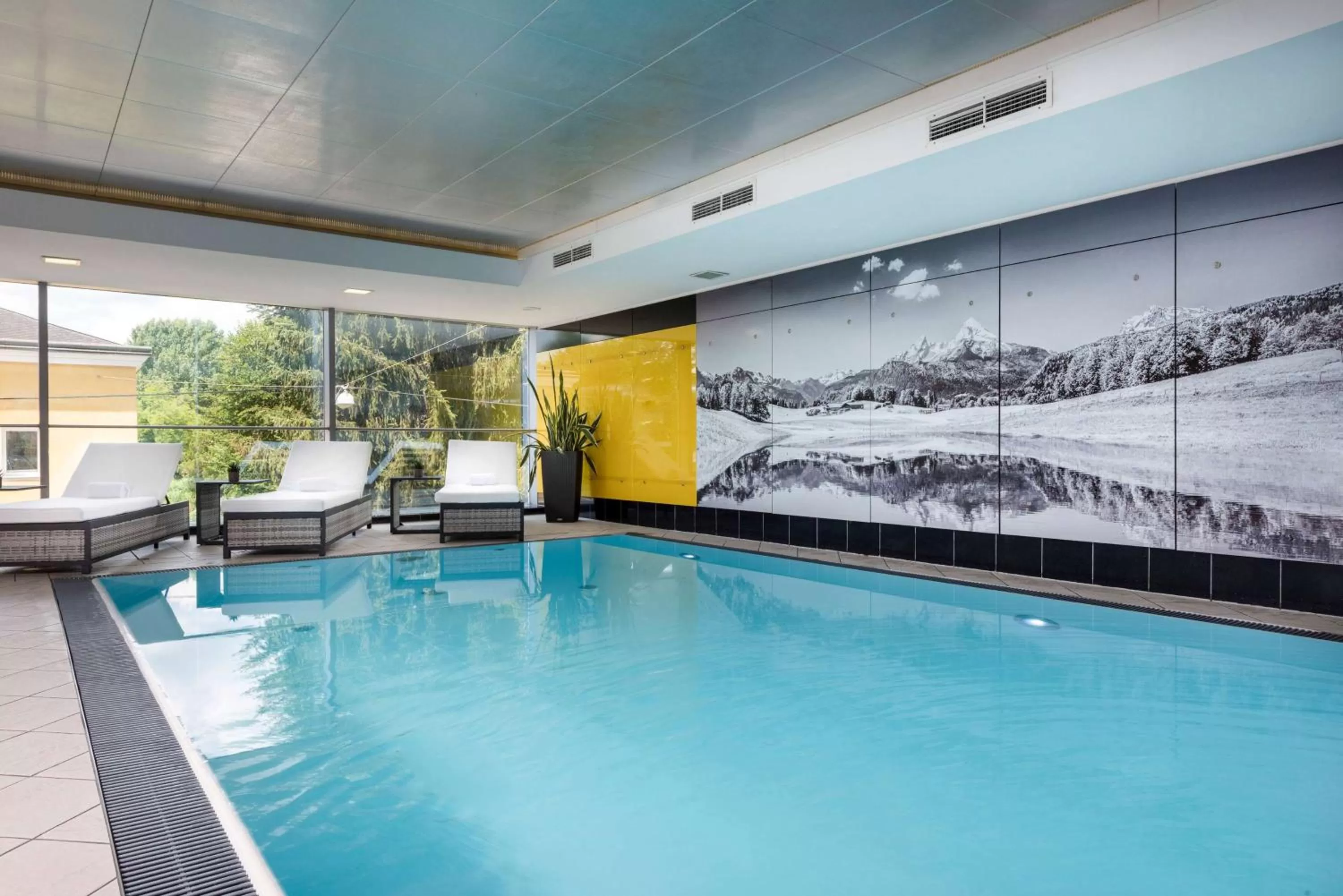 Swimming pool in Wyndham Grand Salzburg Conference Centre