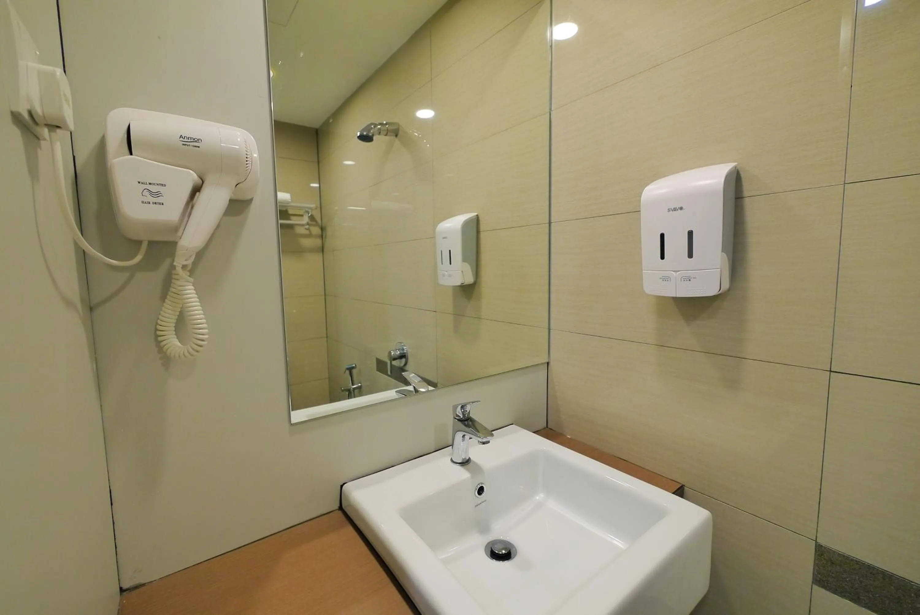 Shower in 33 Boutique Hotel Bandar Sunway