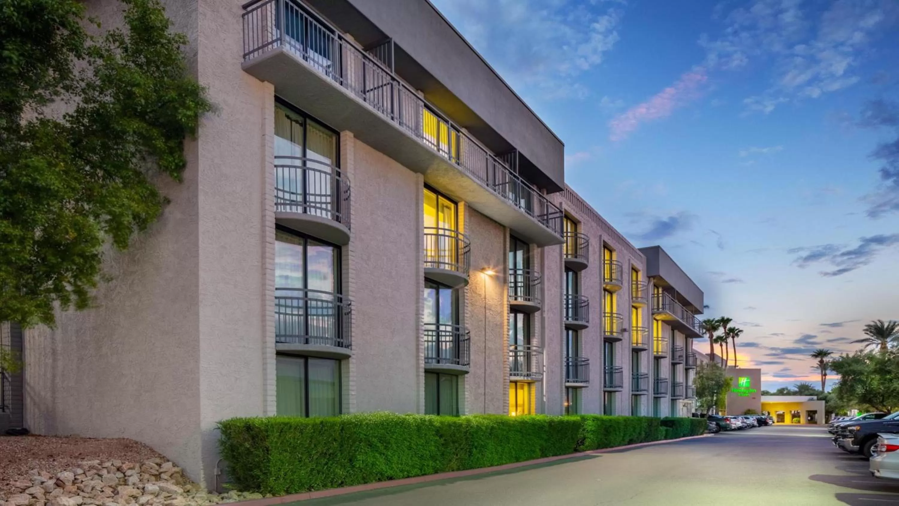 Property building in Holiday Inn and Suites Phoenix Airport North by IHG