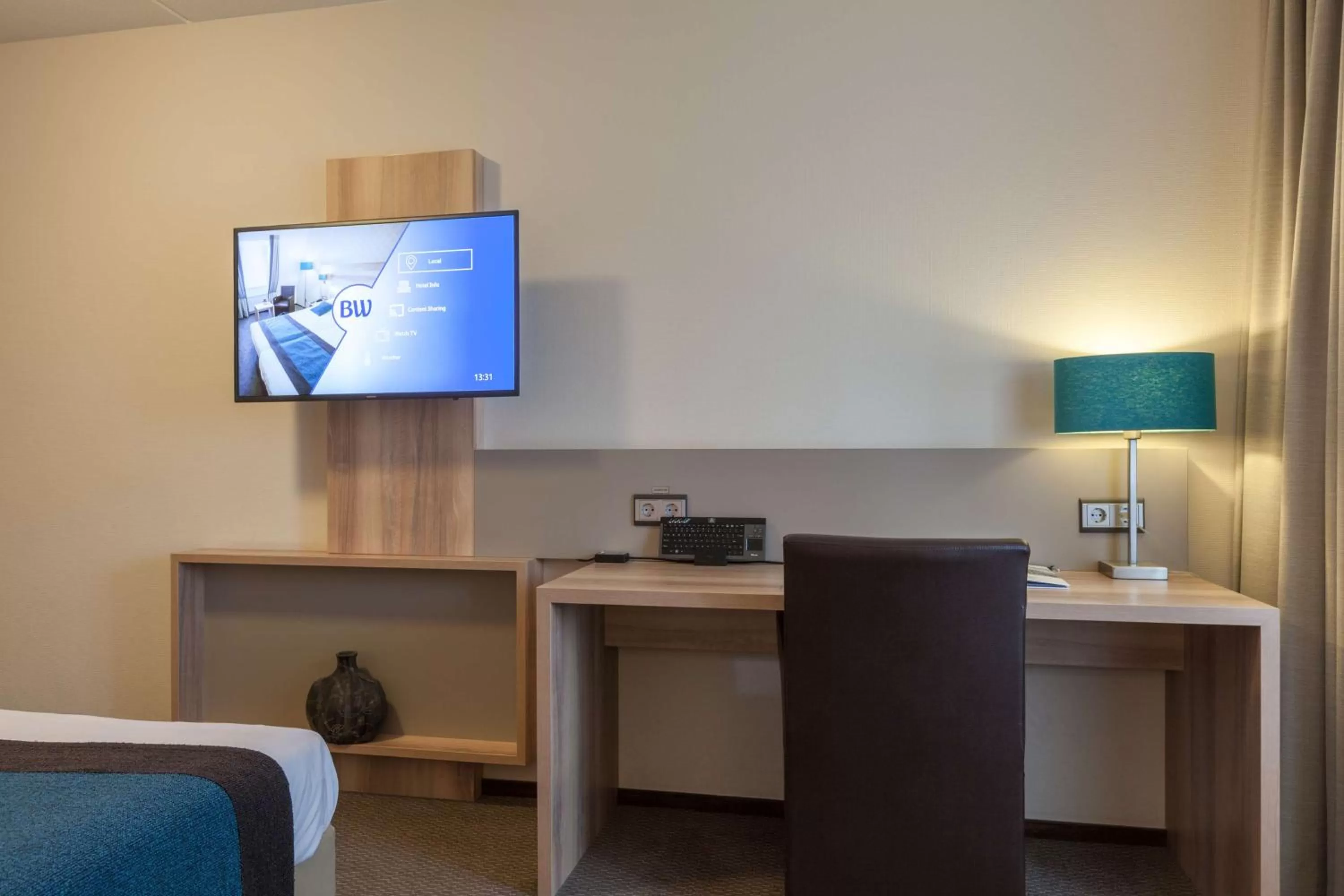 TV and multimedia in Best Western Hotel Baars