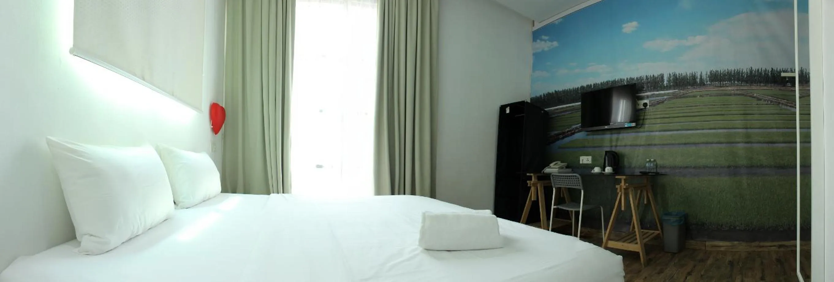 Bedroom, Bed in V Garden Hotel