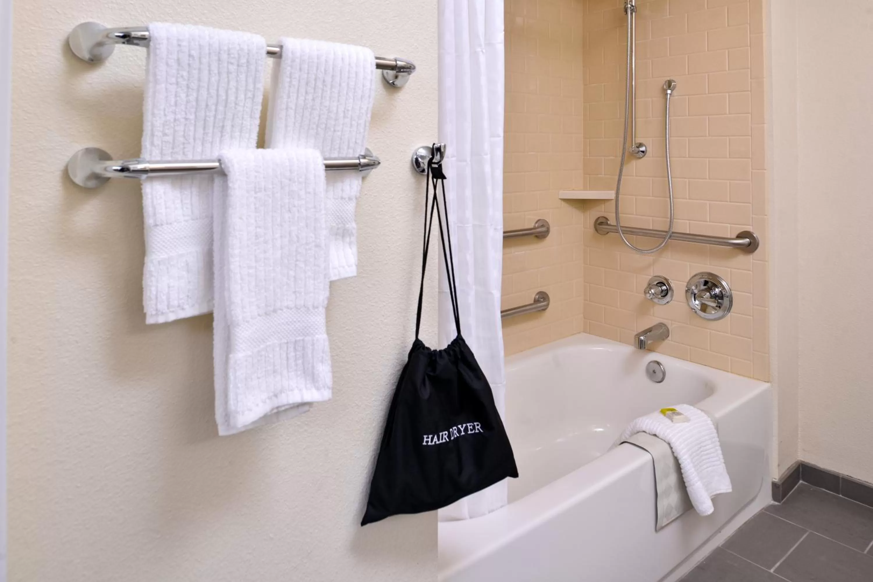Bathroom in Candlewood Suites - Lodi by IHG