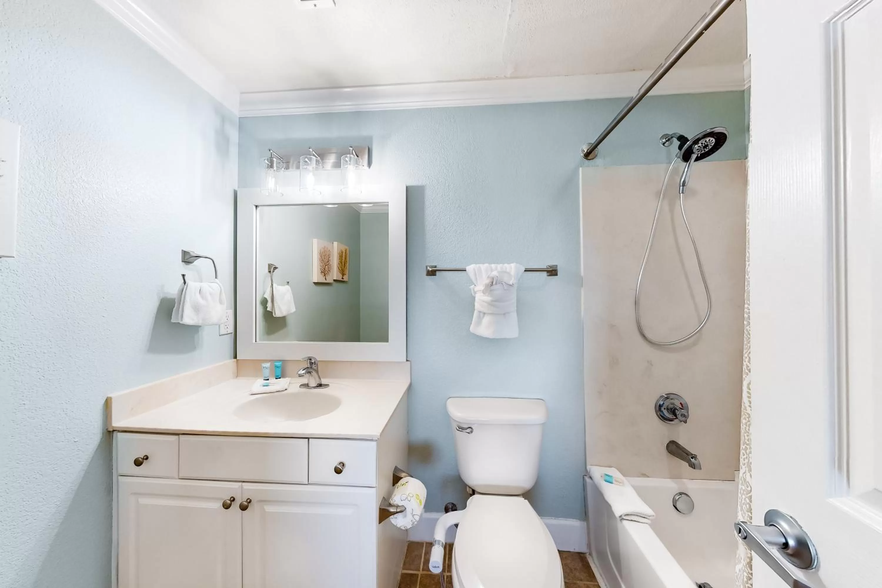 Bathroom in Tidewater 2510