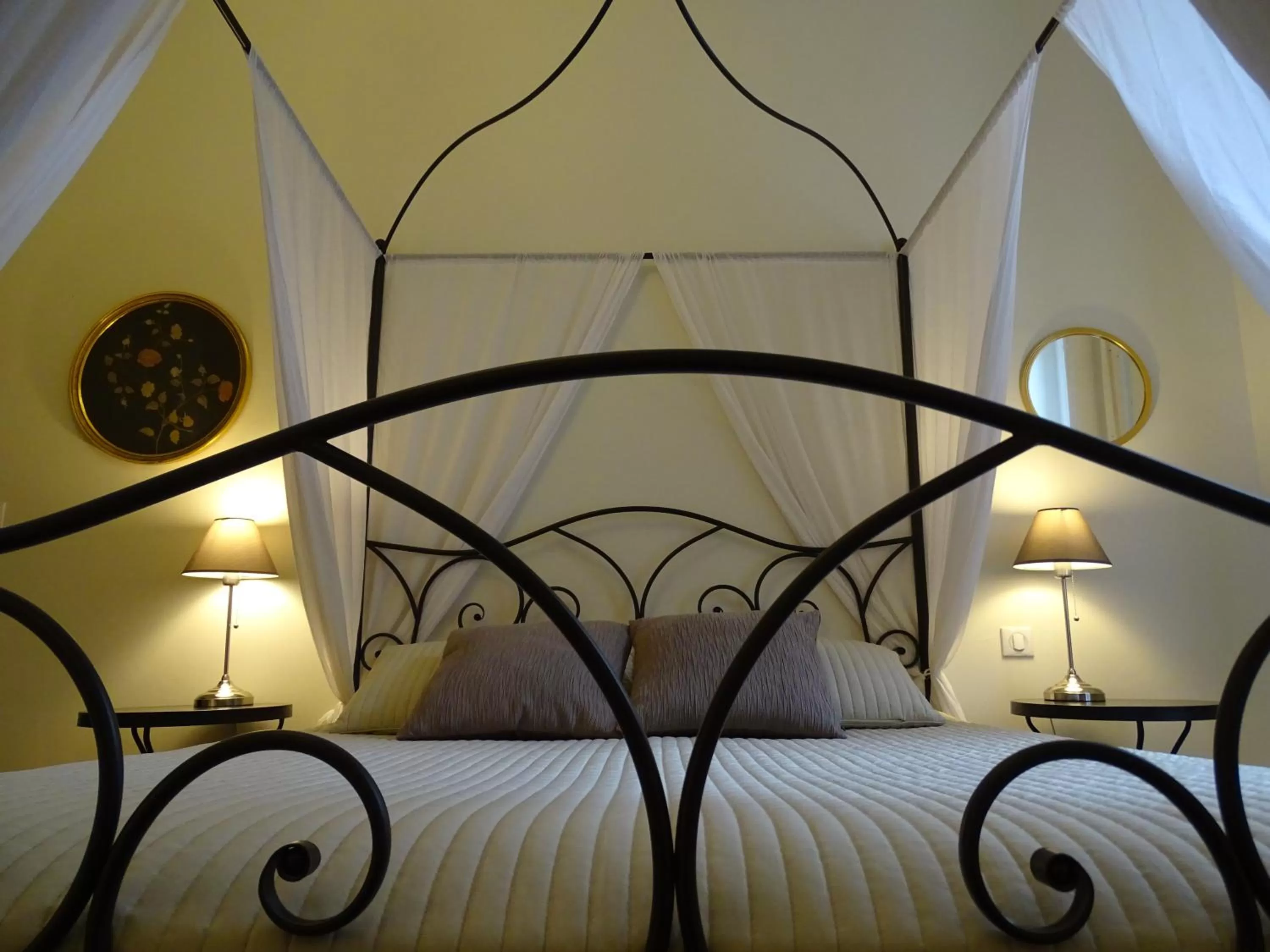 Bed in Chambres d'hôtes Belle Vigneronne