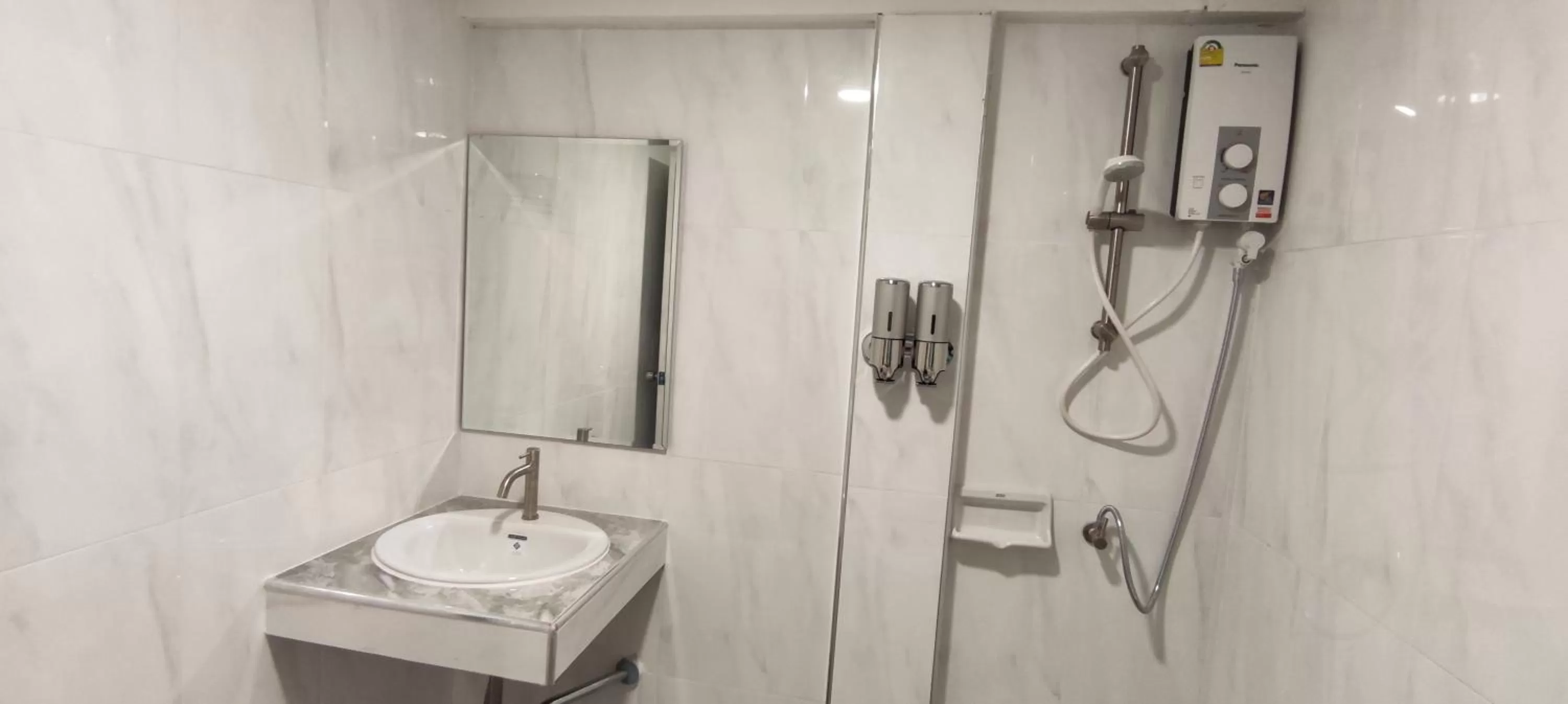 Bathroom in Sea-Sun Bungalow & Resort