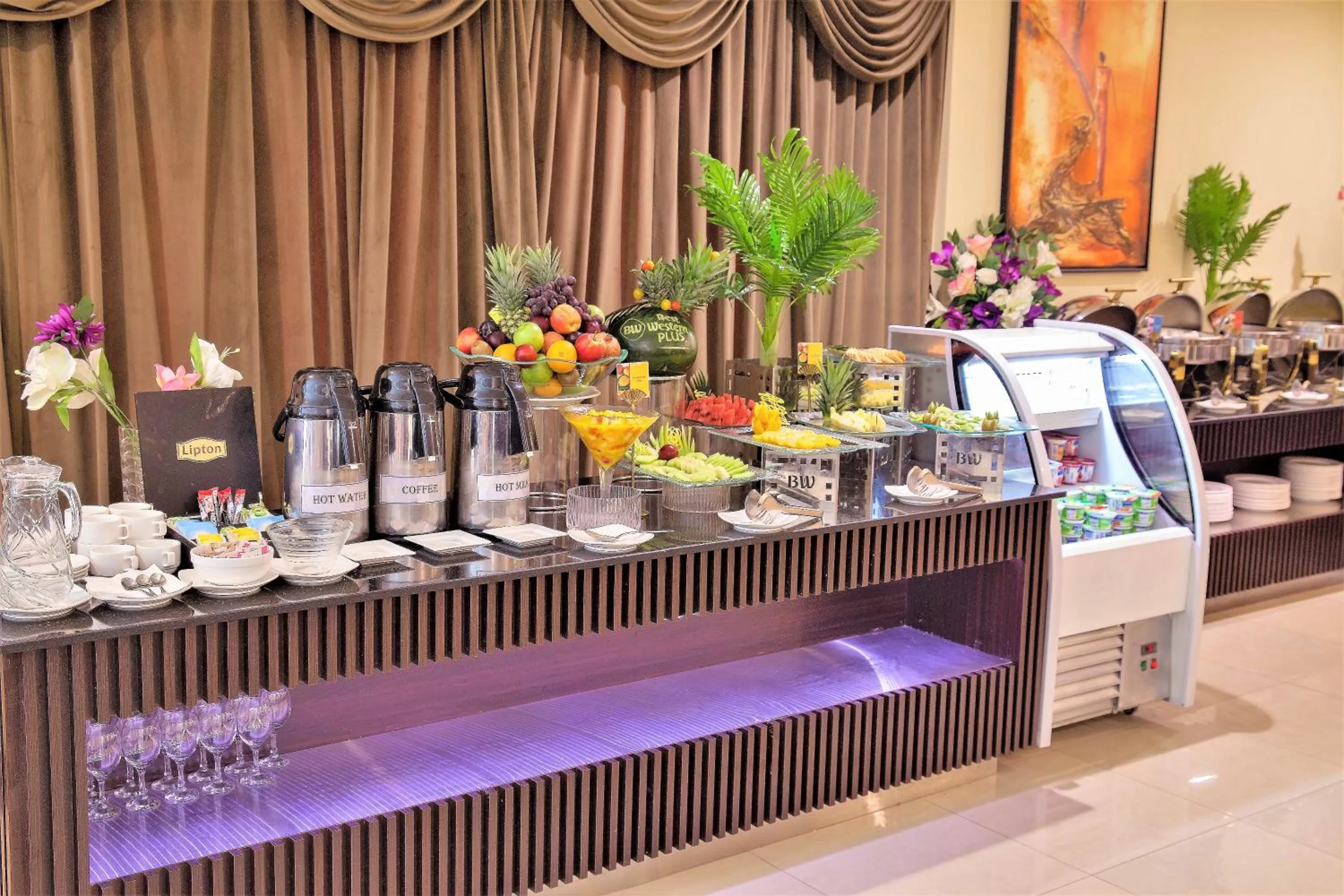 Business facilities in Best Western Plus Salmiya