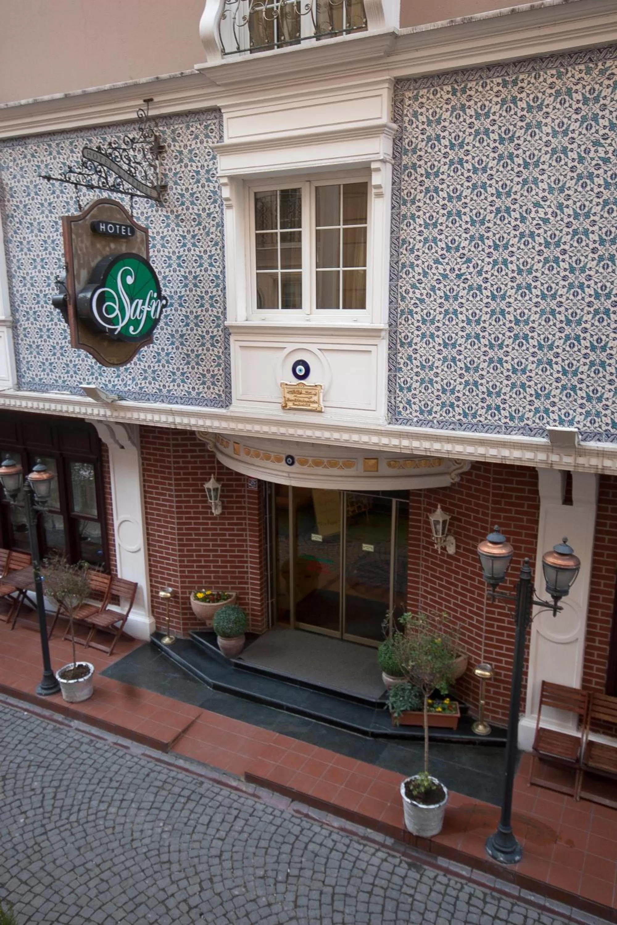 Facade/entrance in Hotel Sapphire