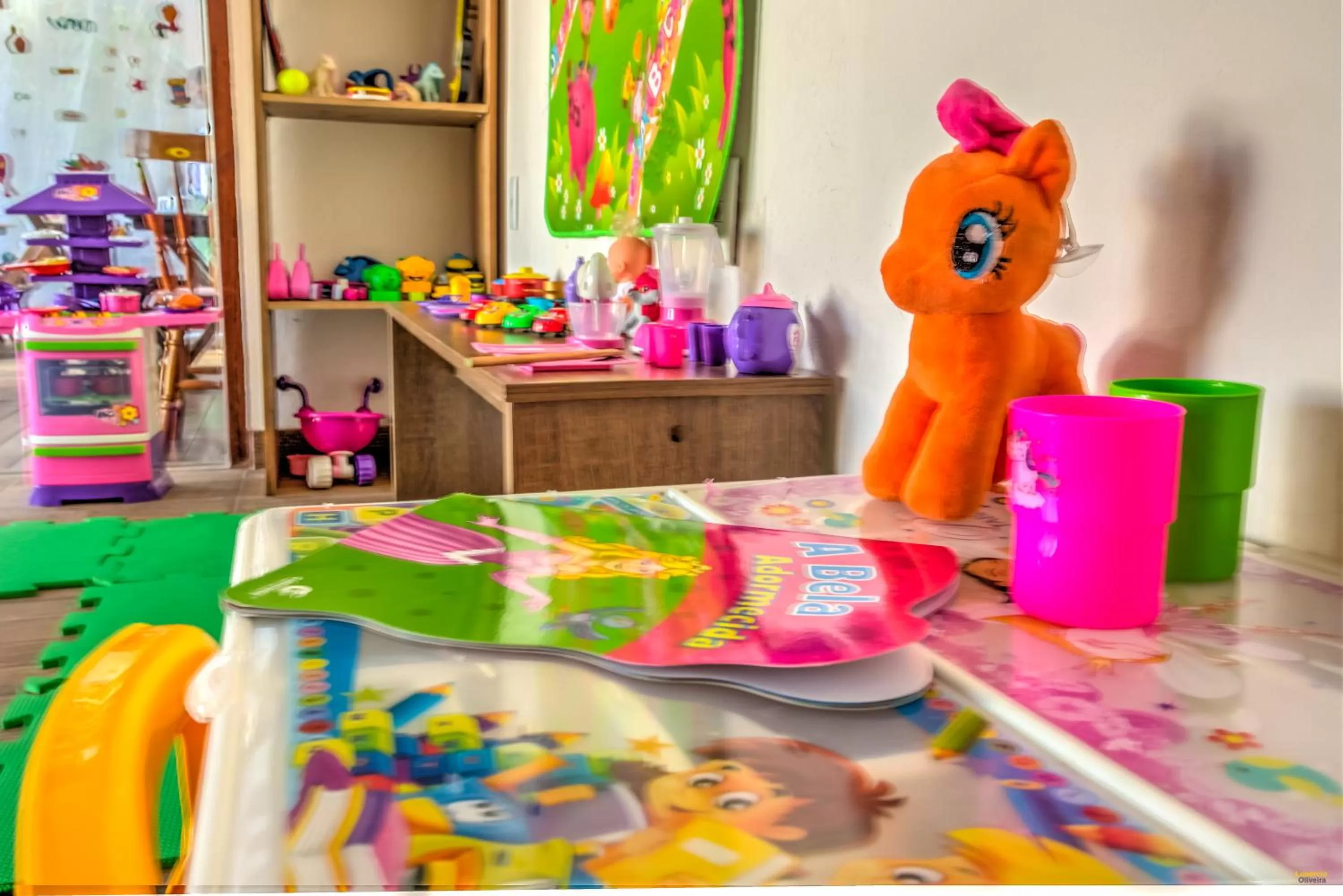 children in i9 Embaú Flats & Suites