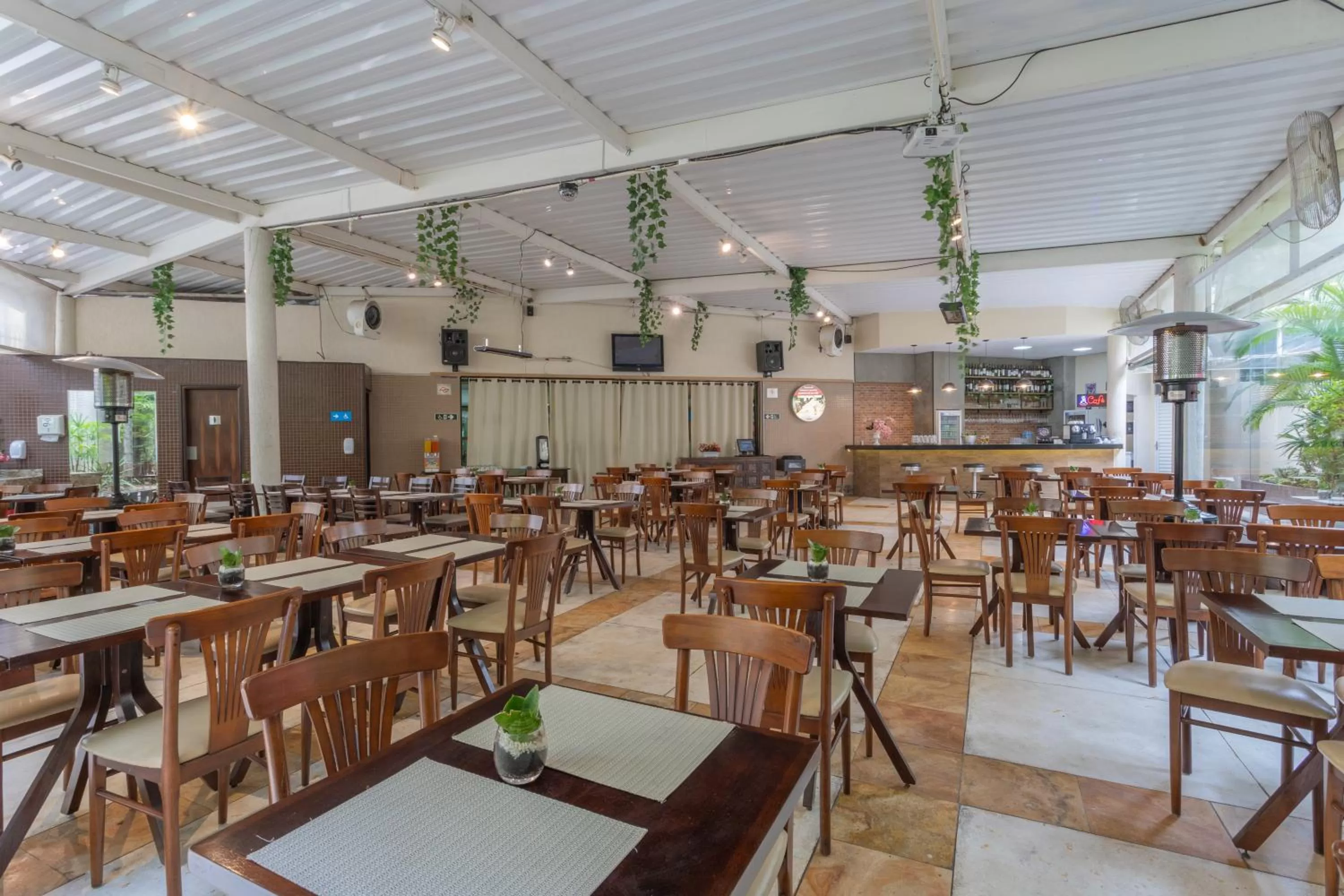 Restaurant/places to eat in Green Place Ibirapuera