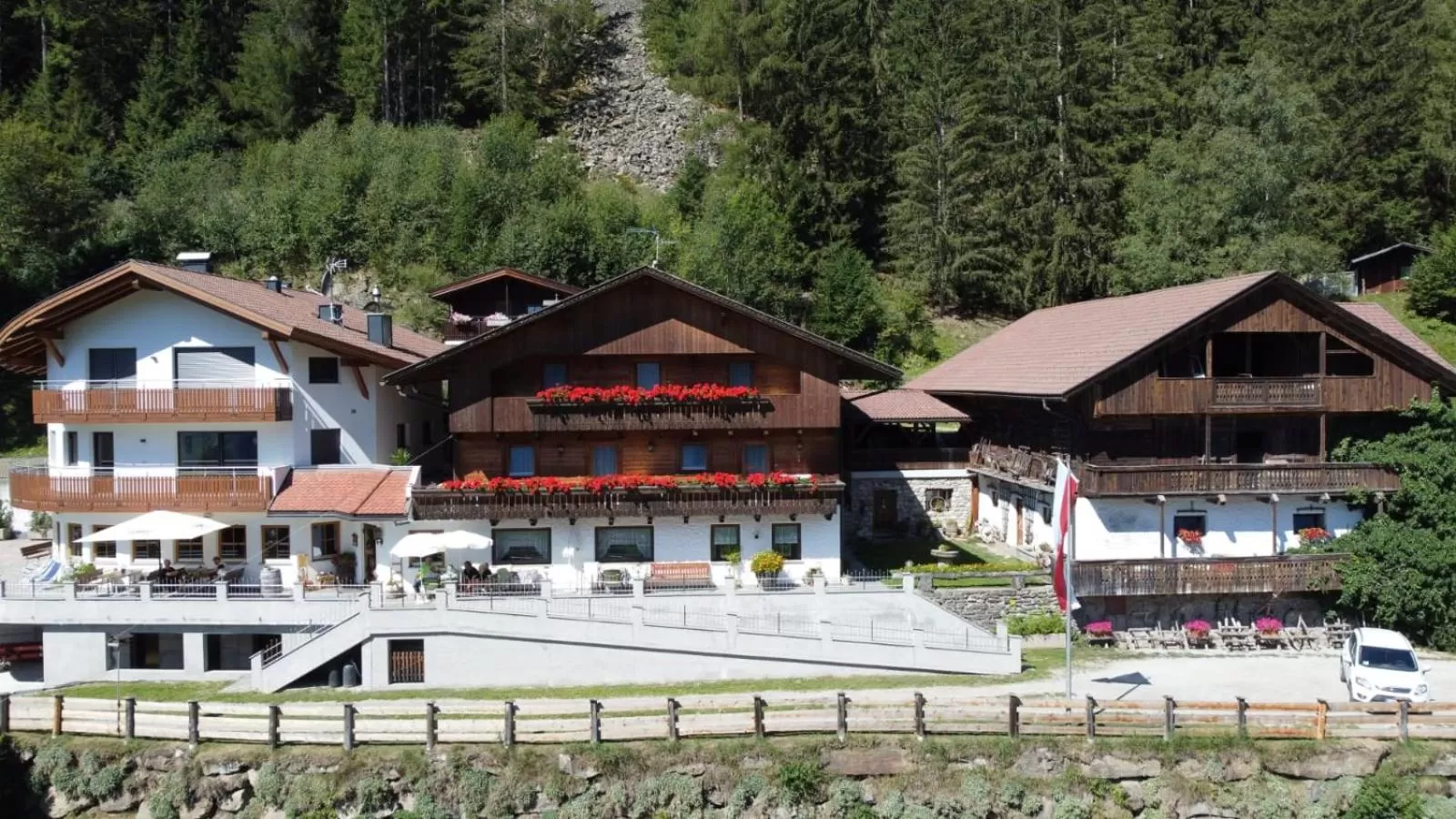 Property building in Gasthof Bauhof