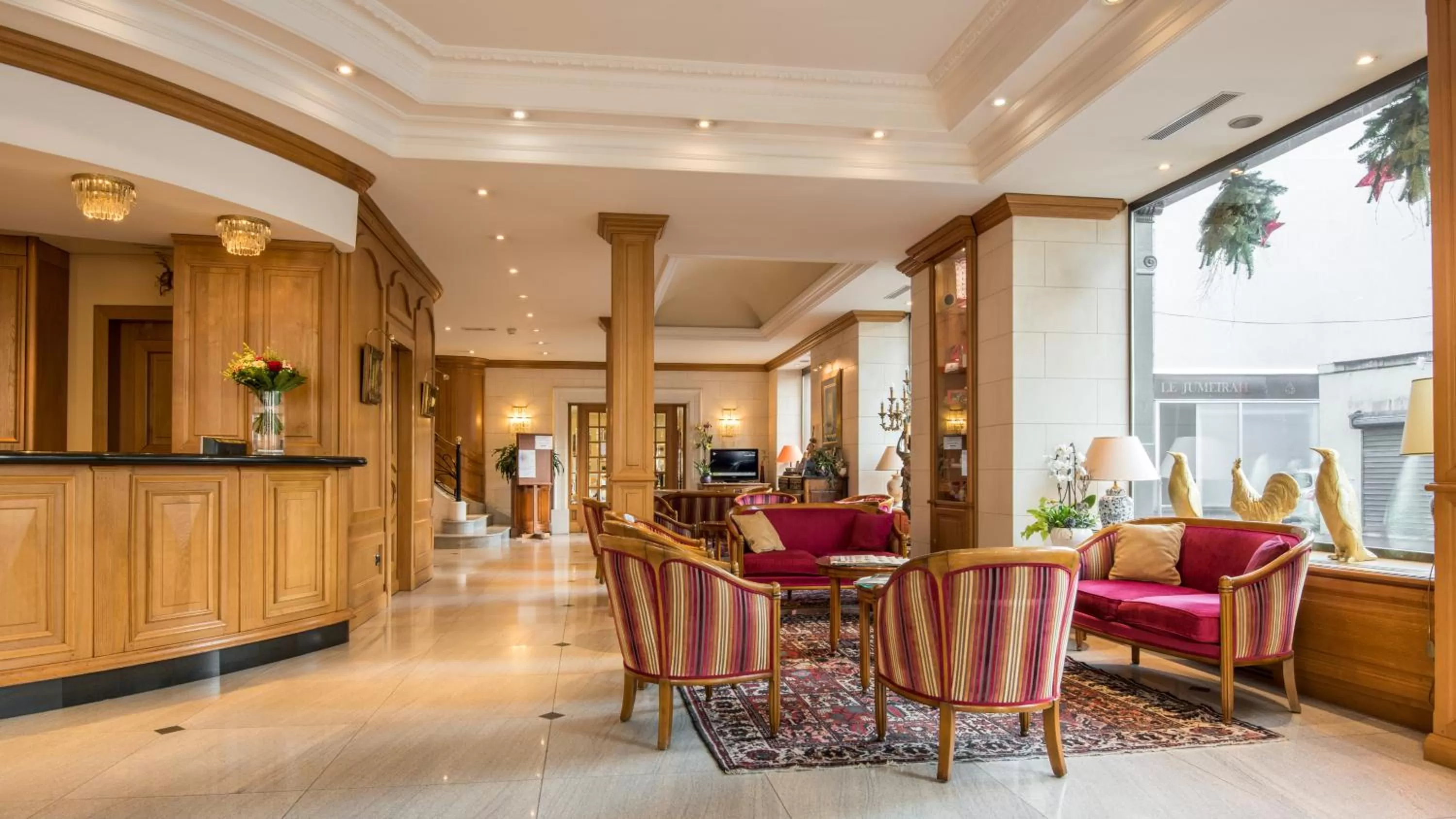 Day in Hotel Bristol