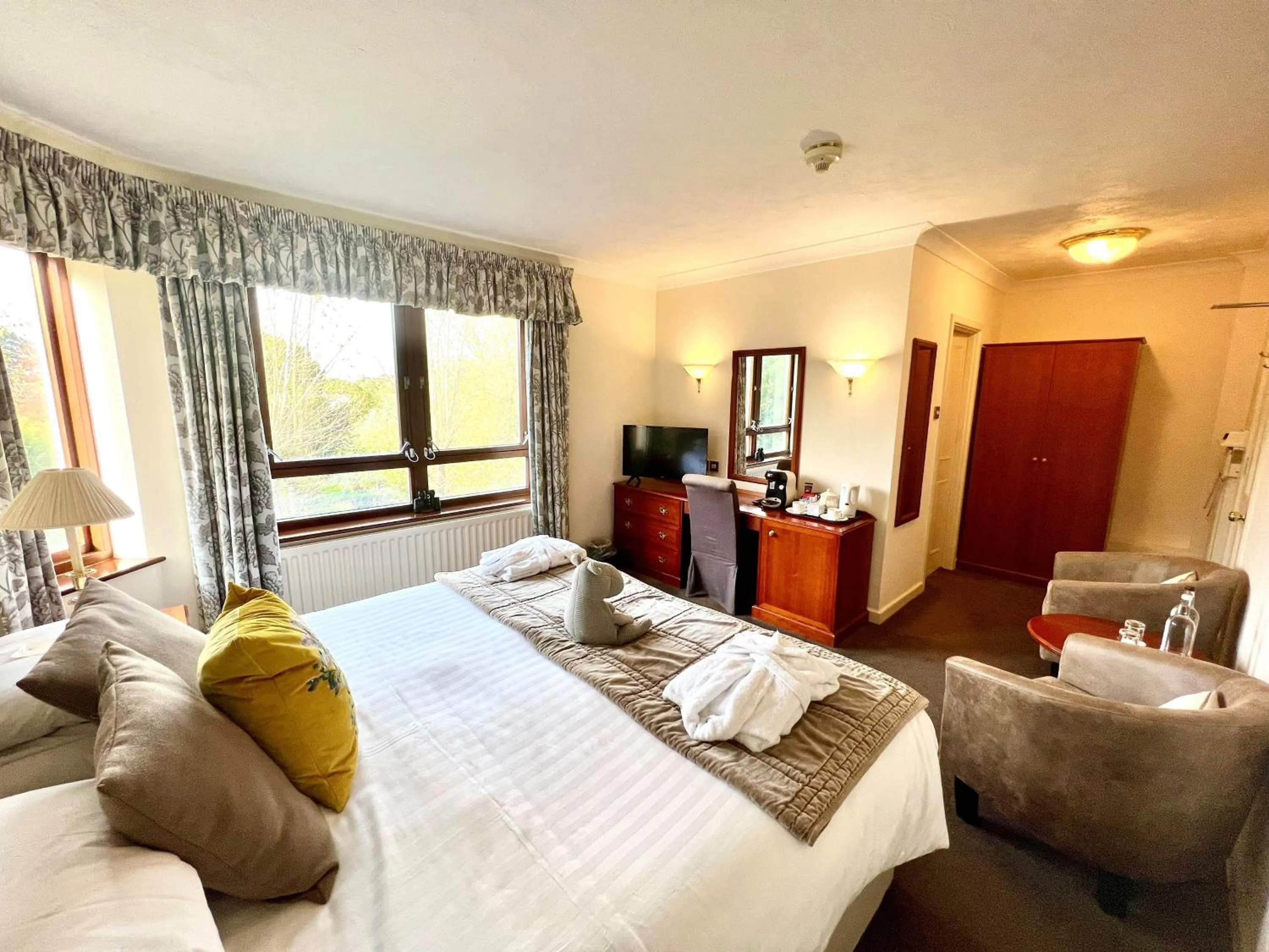 Bedroom, Bed in Passford House Hotel