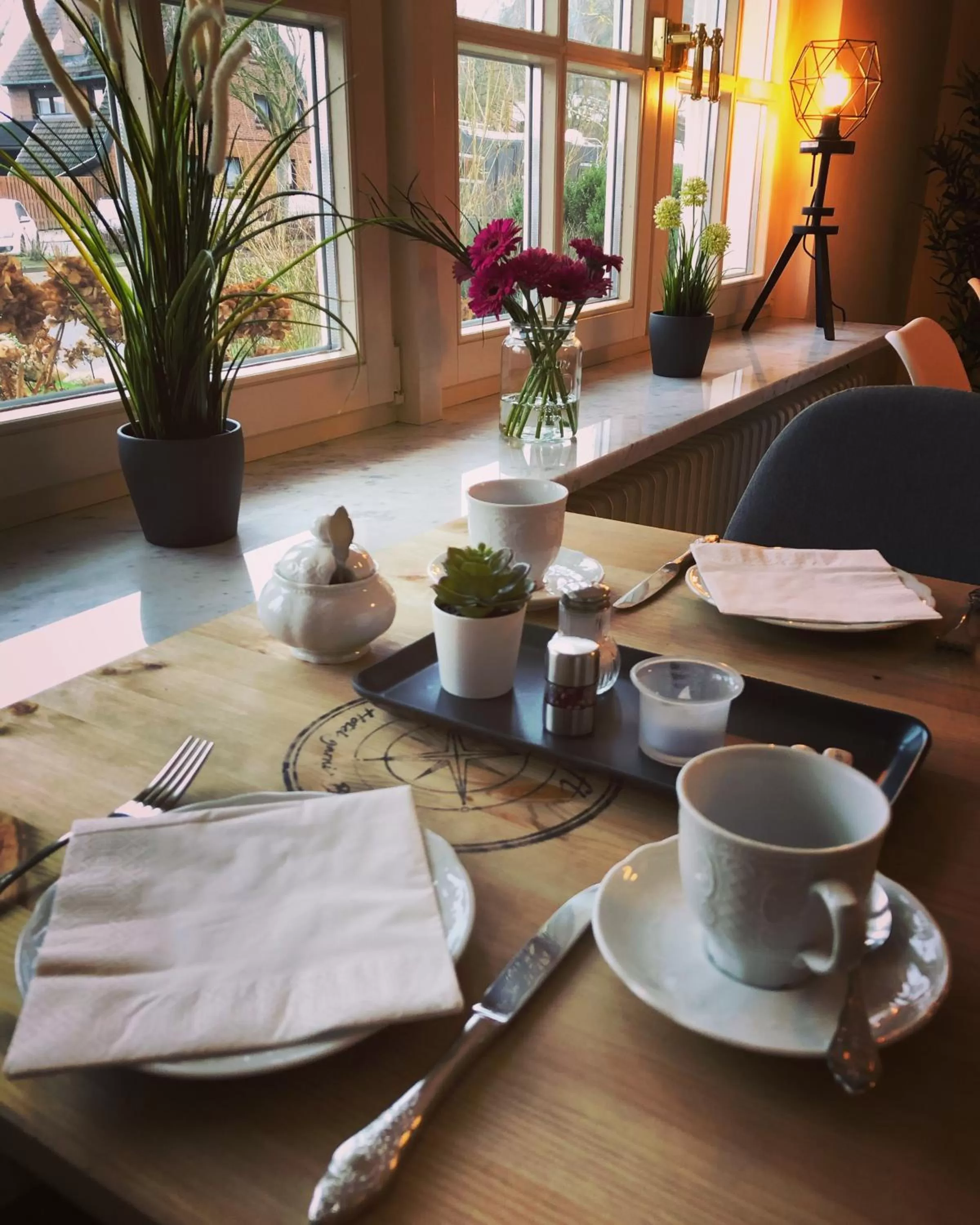 Breakfast, Restaurant/Places to Eat in Hotel garni Seeluft Büsum