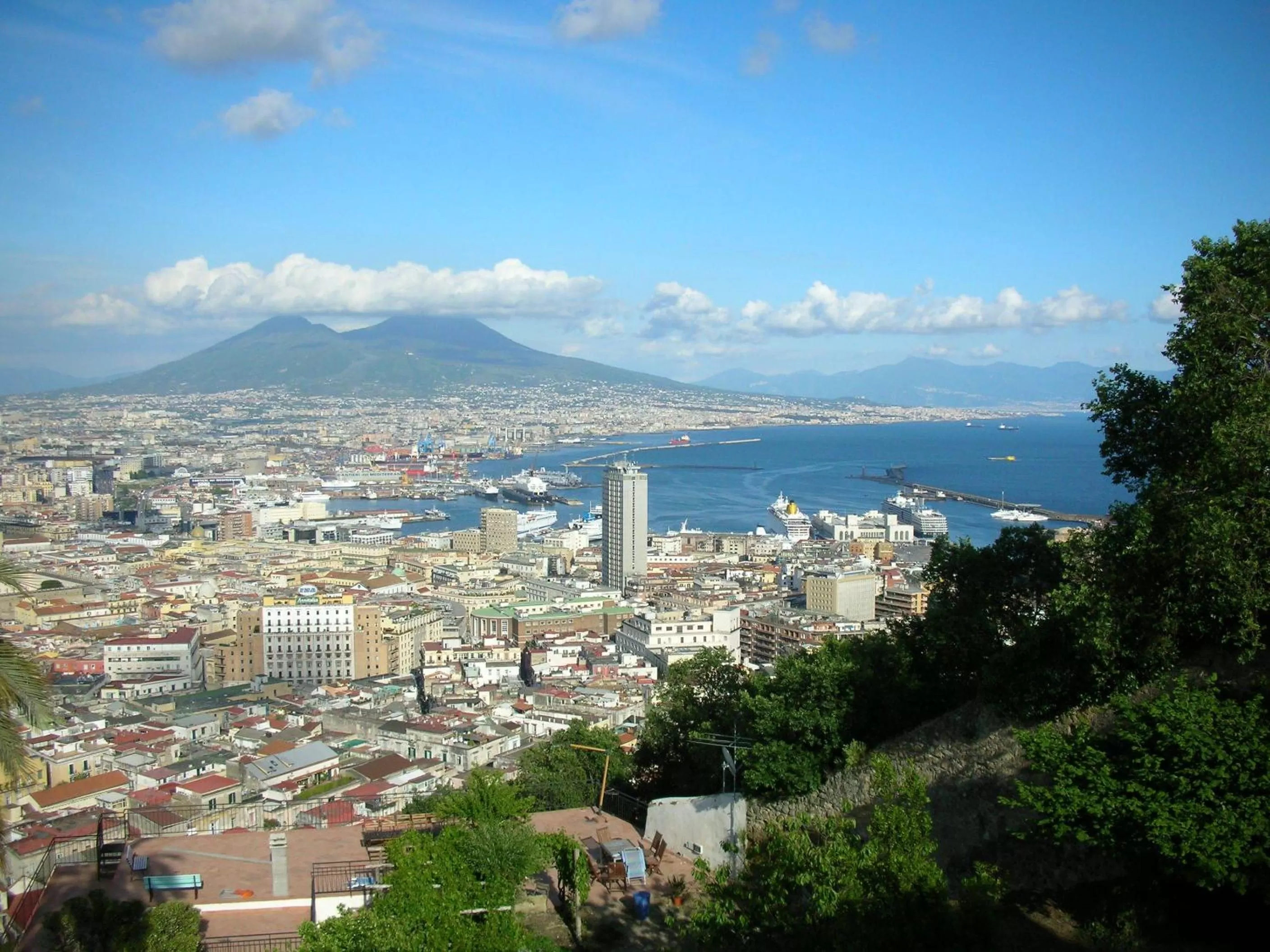 Day in Guest House Pedamentina