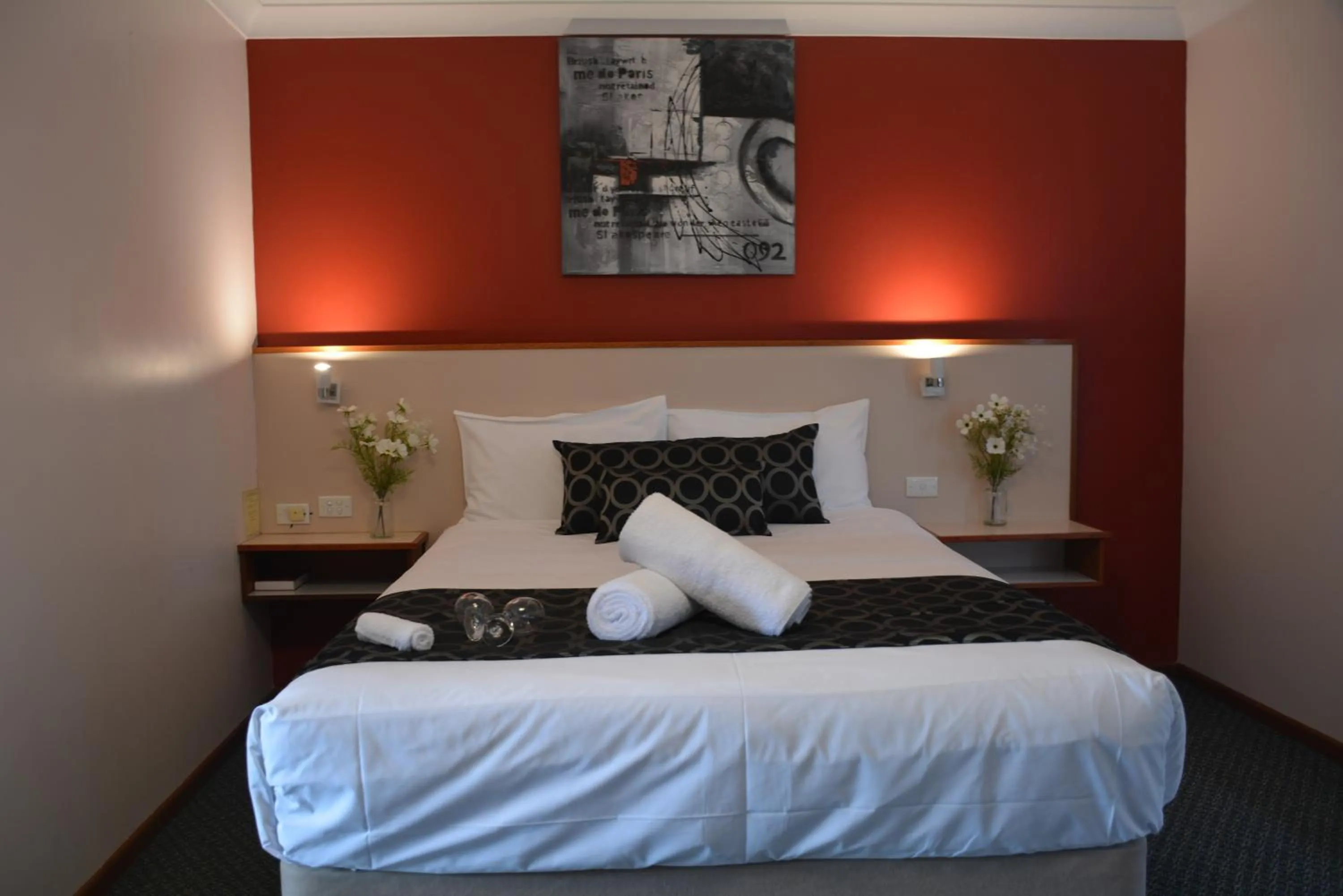 Bed in Marco Polo Motor Inn Taree