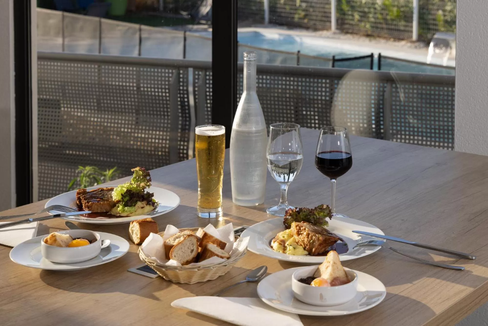 Restaurant/places to eat in The Originals City, Hôtel Les Dômes, Perpignan Sud Saleilles