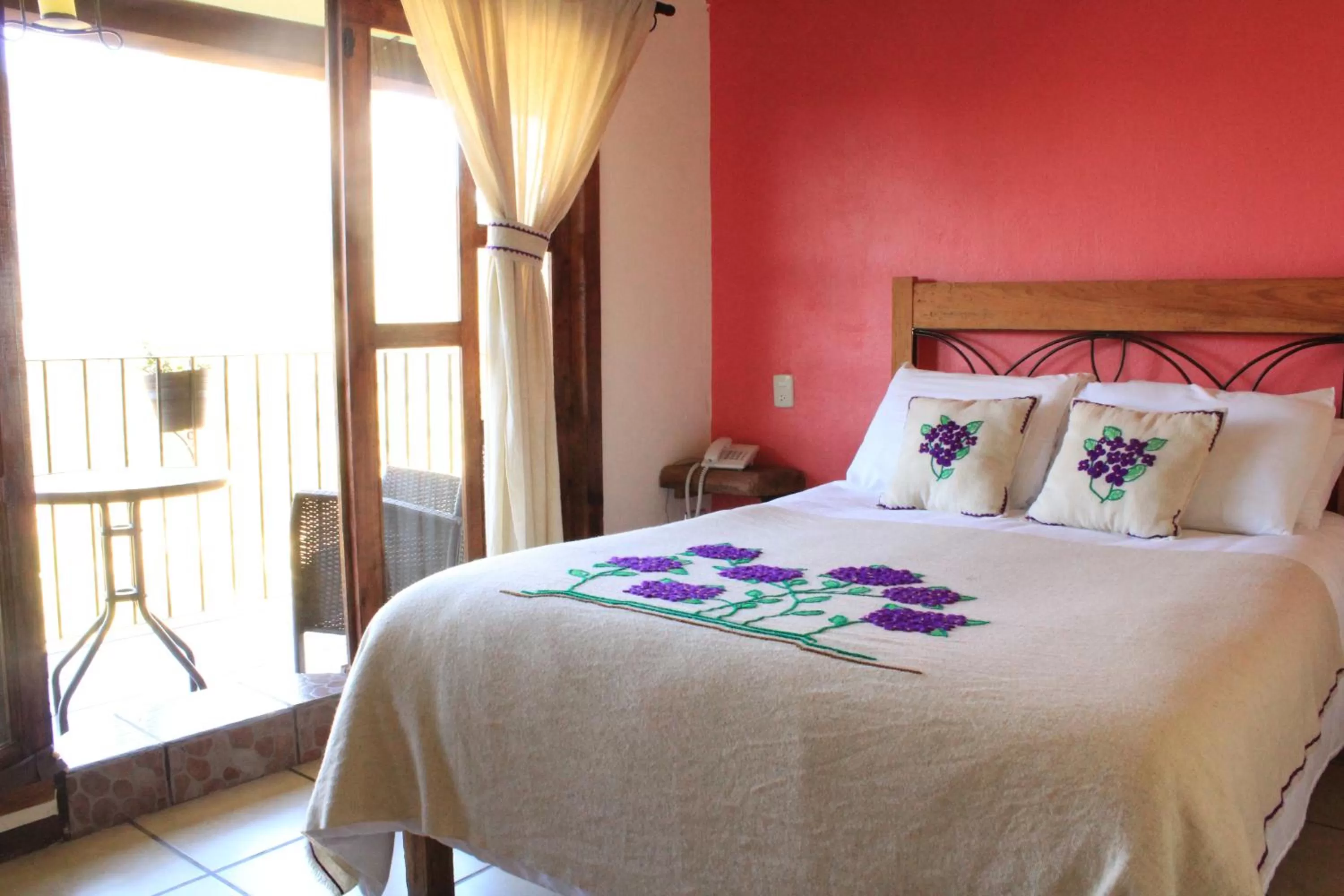 Balcony/Terrace, Bed in Hotel San Jorge