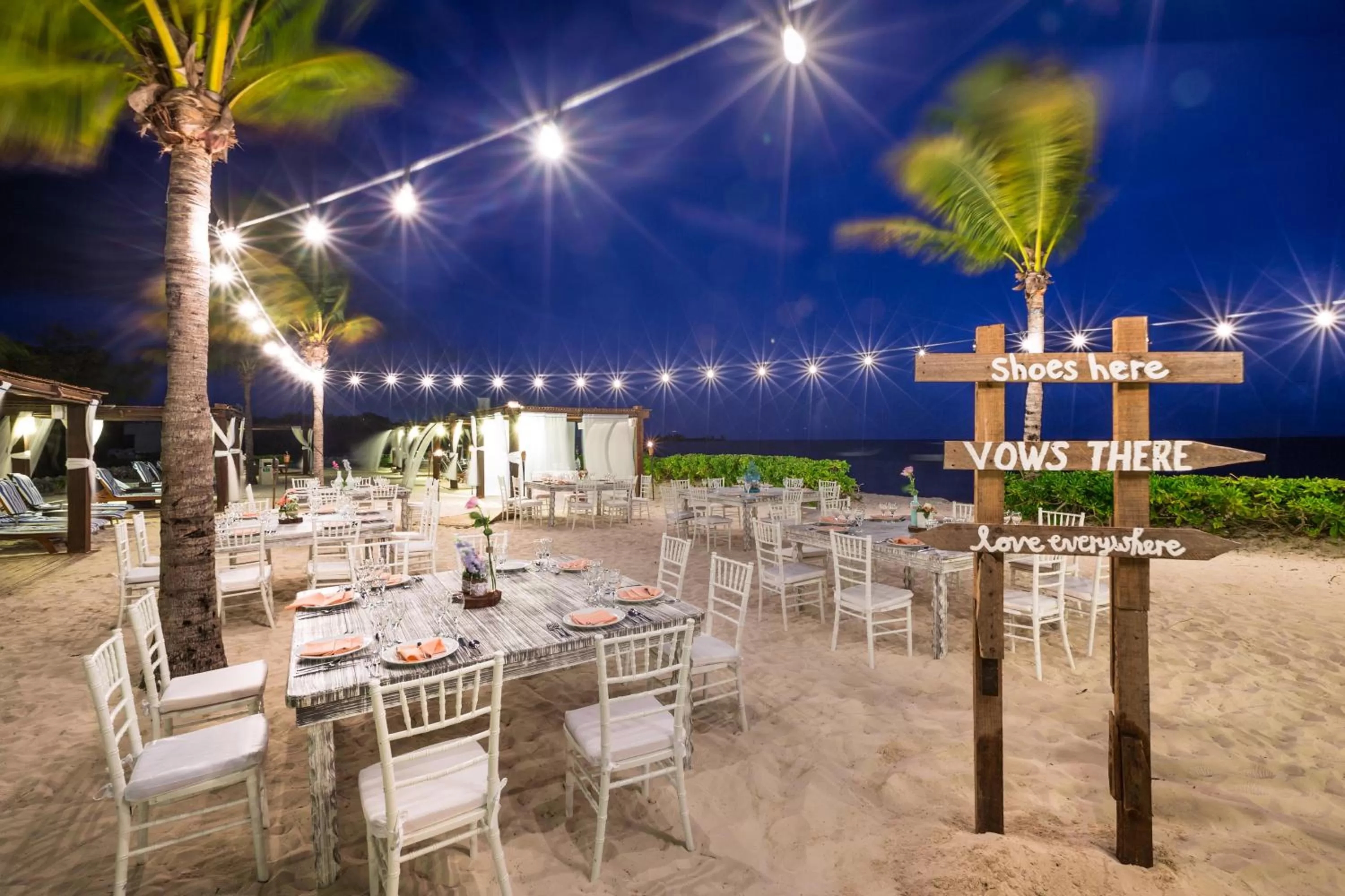 wedding in BlueBay Grand Esmeralda-All Inclusive