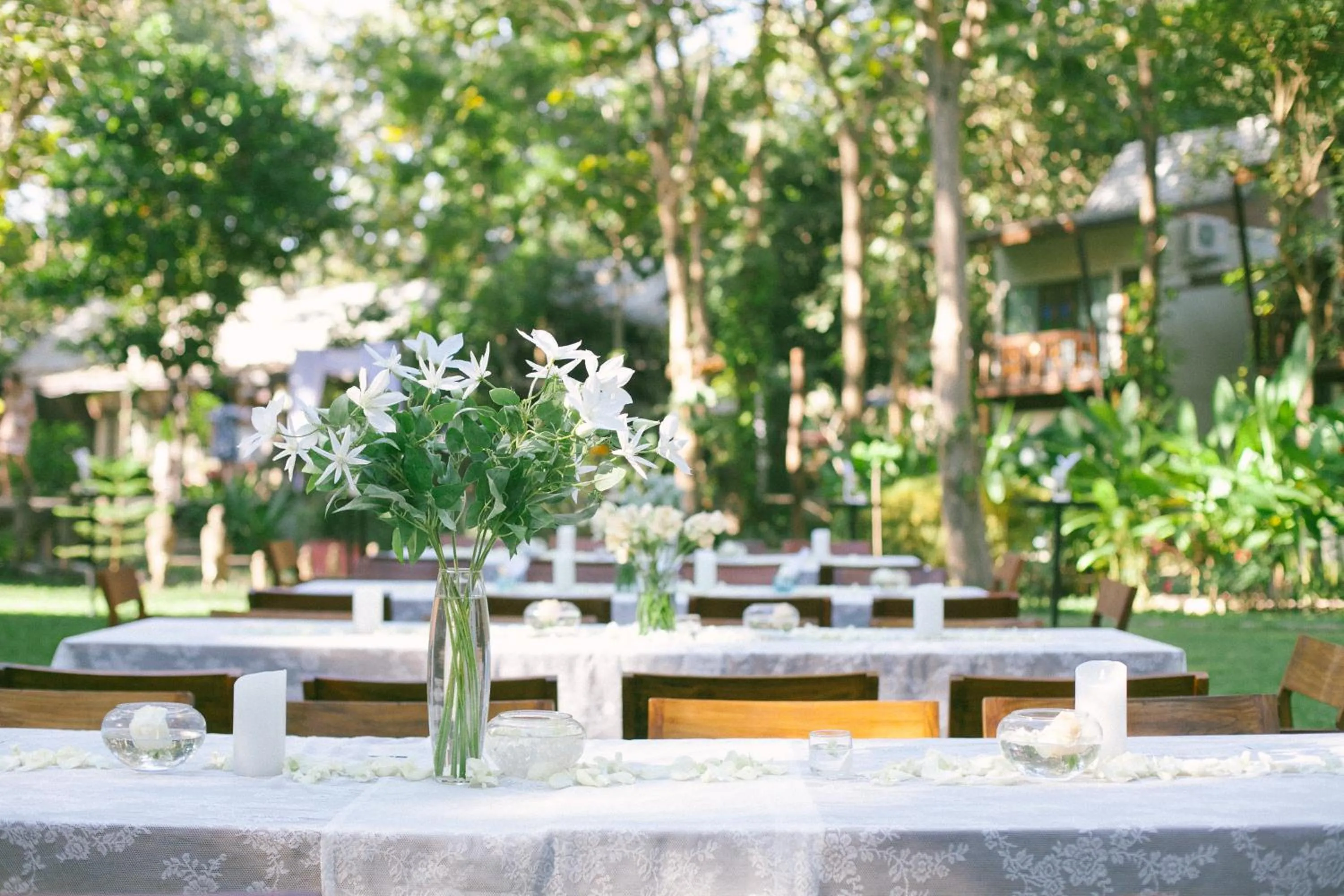 E-Outfitting Doikham Resort