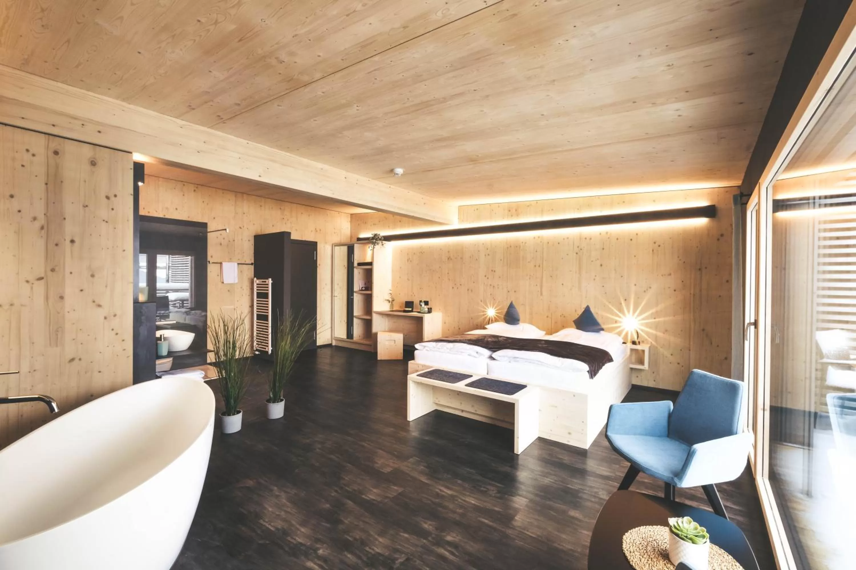 Photo of the whole room, Bed in Frutigresort